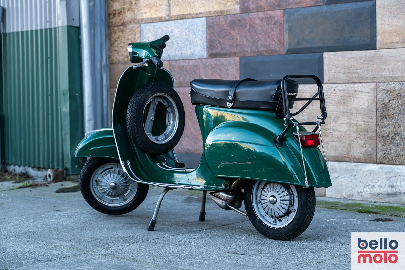 BM475 Vespa 50 Special Verde_1600px-12.jpg