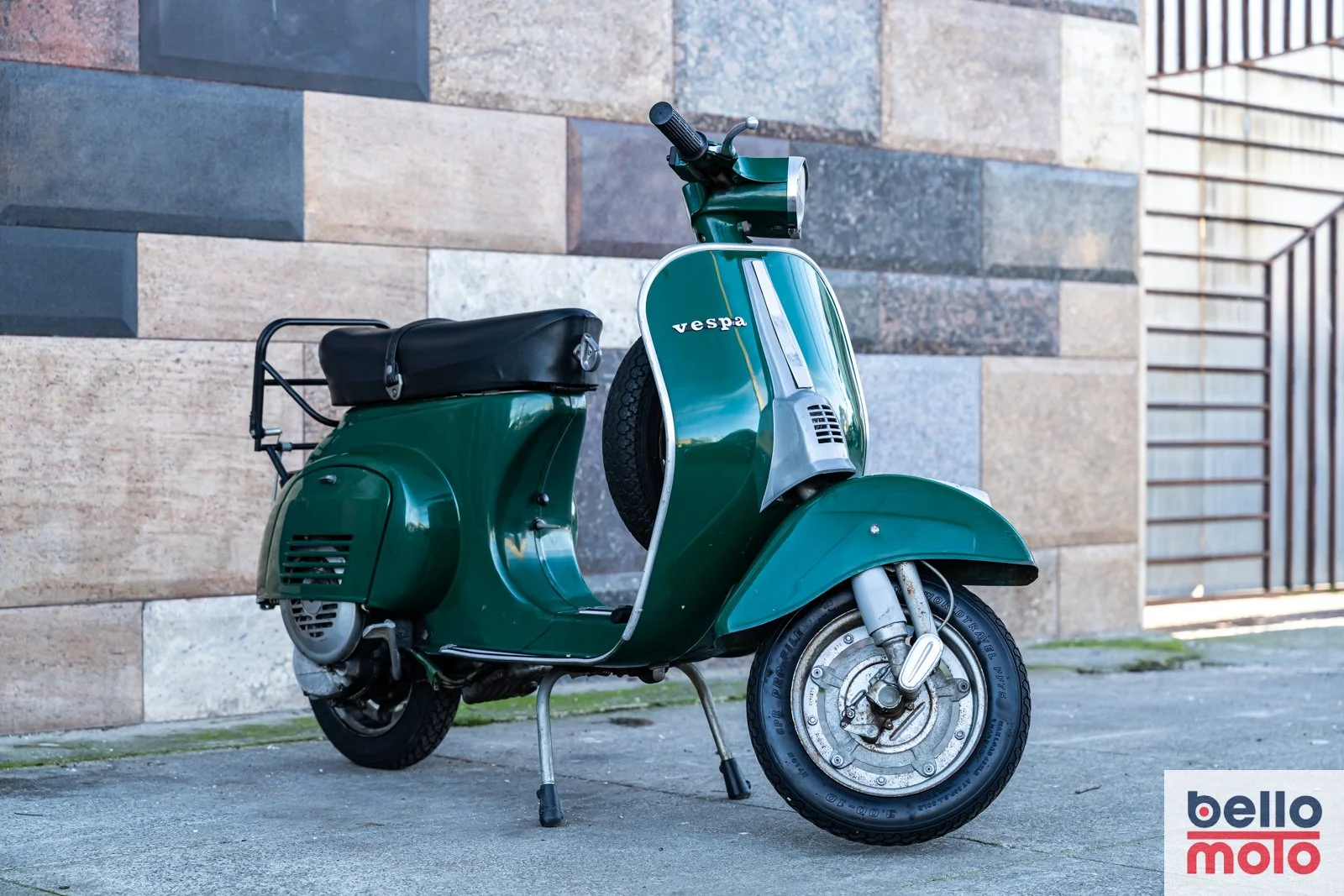 BM475 Vespa 50 Special Verde_1600px-29.jpg