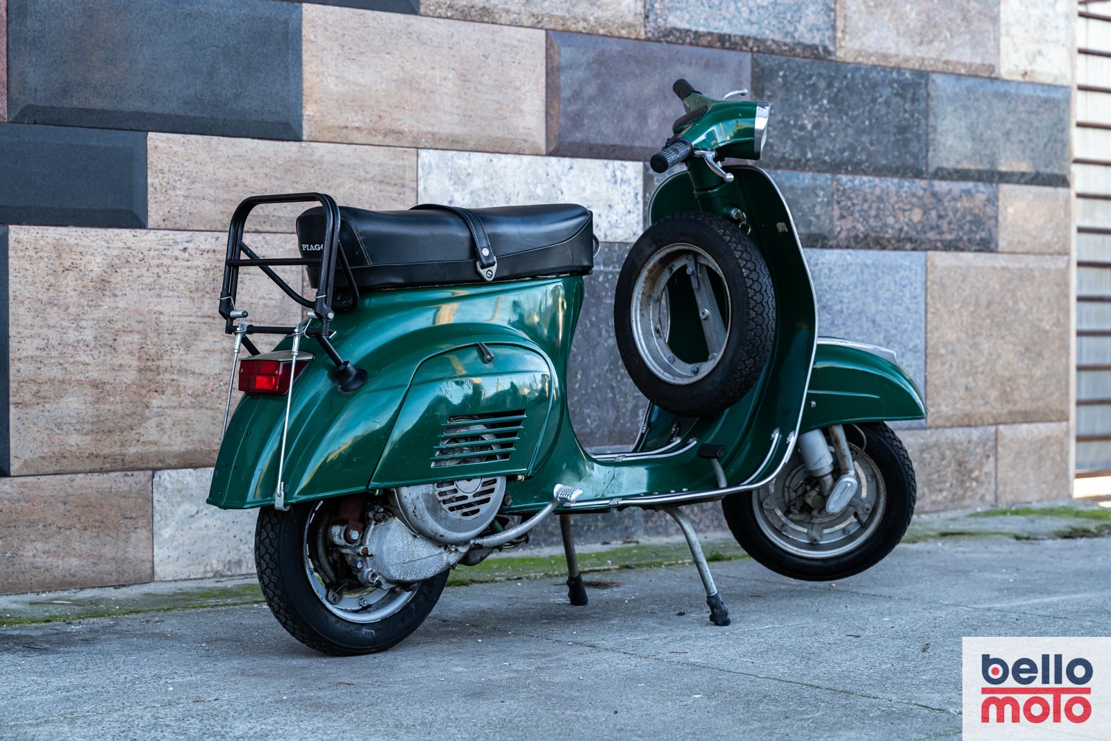 BM475 Vespa 50 Special Verde_1600px-85.jpg