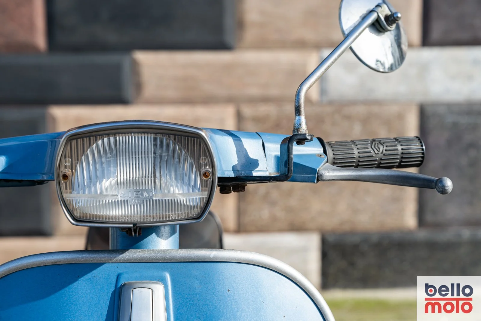 BM477 Vespa 50 Special Azzurra_1600px-8.jpg