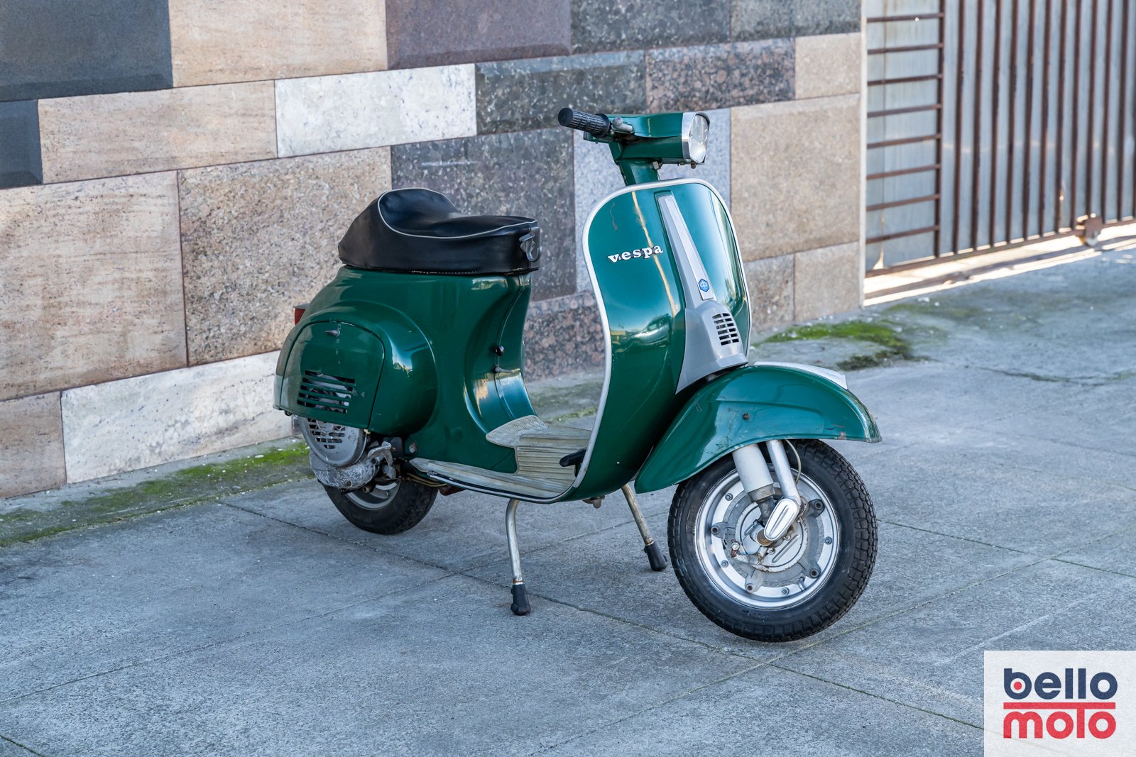 BM478 Vespa 50 Special Verde_1600px-2.jpg