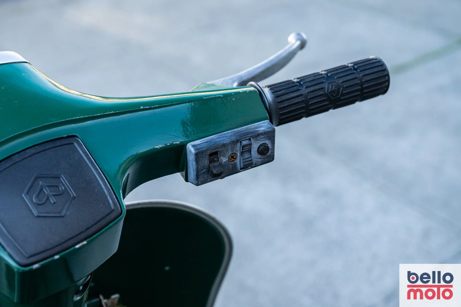 BM478 Vespa 50 Special Verde_1600px-13.jpg