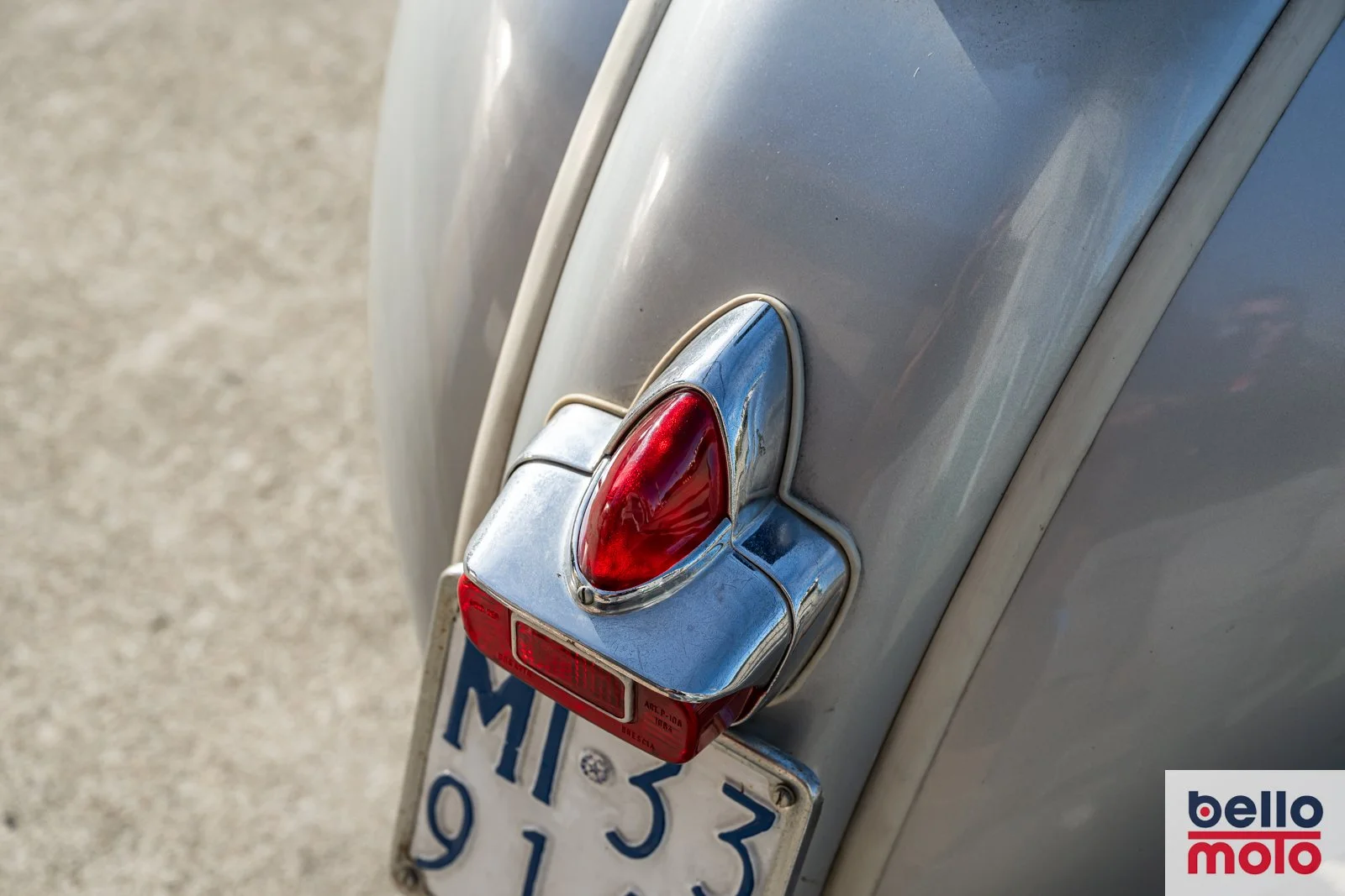 BM481 1960 Vespa GS150 VS5_1600px-16.jpg