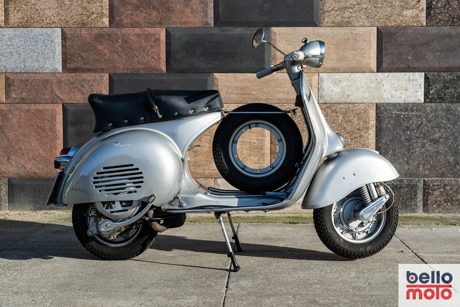 BM481 1960 Vespa GS150 VS5_1600px-100.jpg