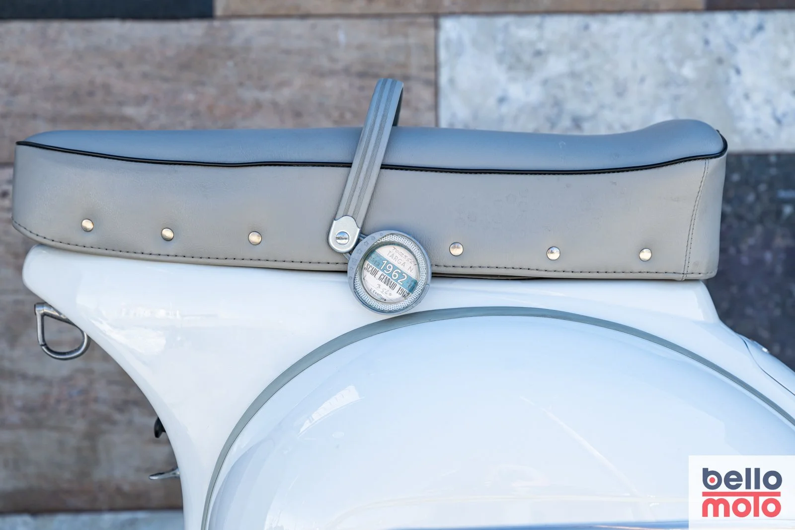 BM482 1962 Vespa GS 160 Series 1_1600px-33.jpg