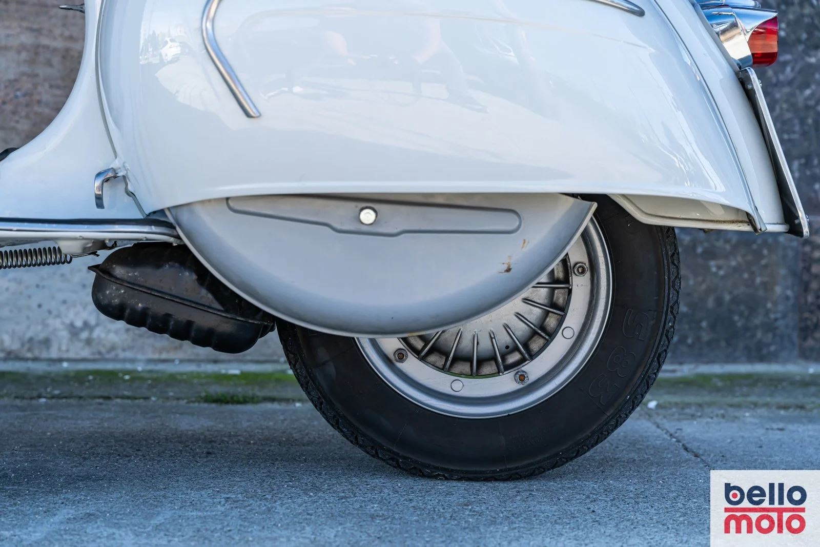 BM482 1962 Vespa GS 160 Series 1_1600px-35.jpg