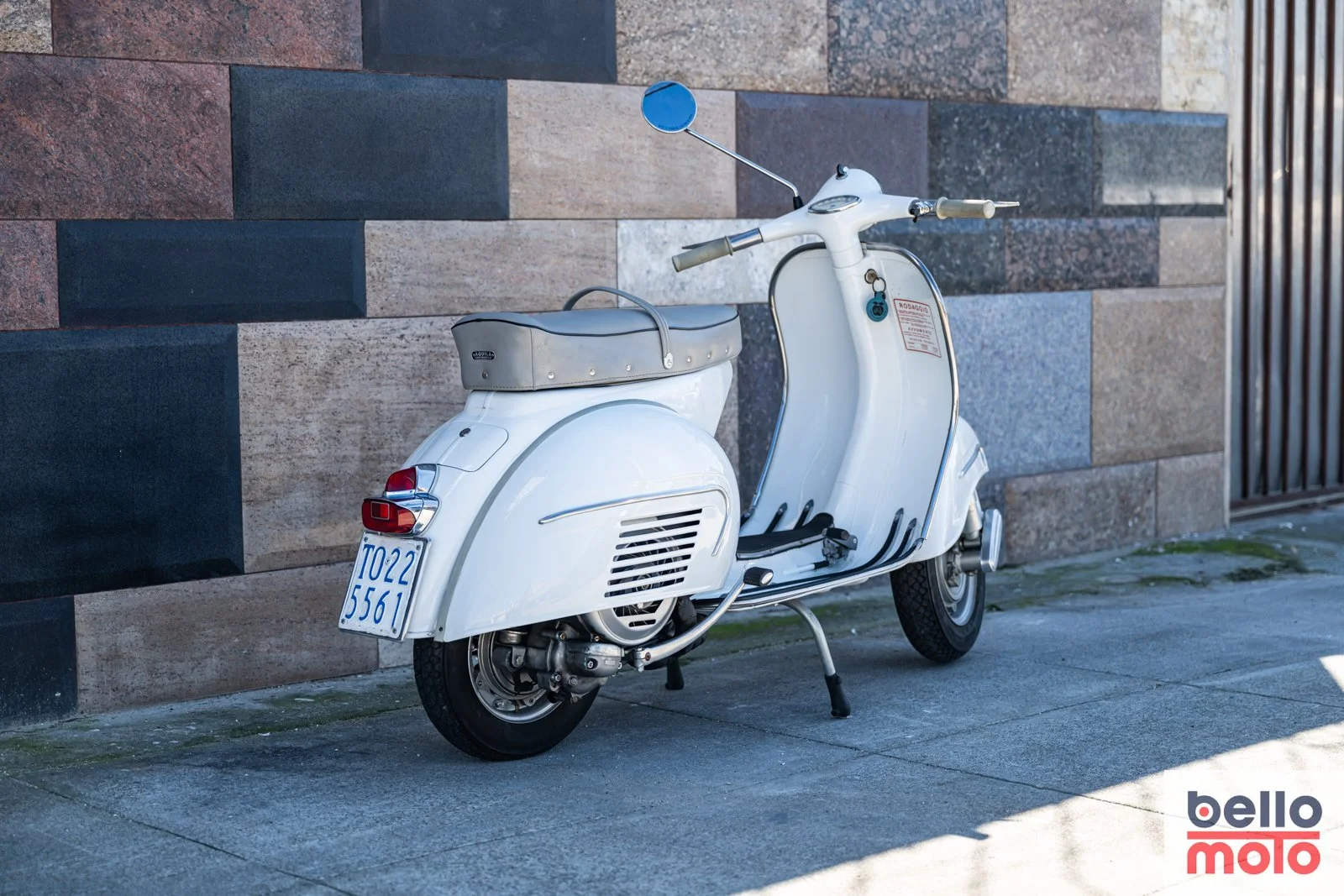 BM482 1962 Vespa GS 160 Series 1_1600px-70.jpg