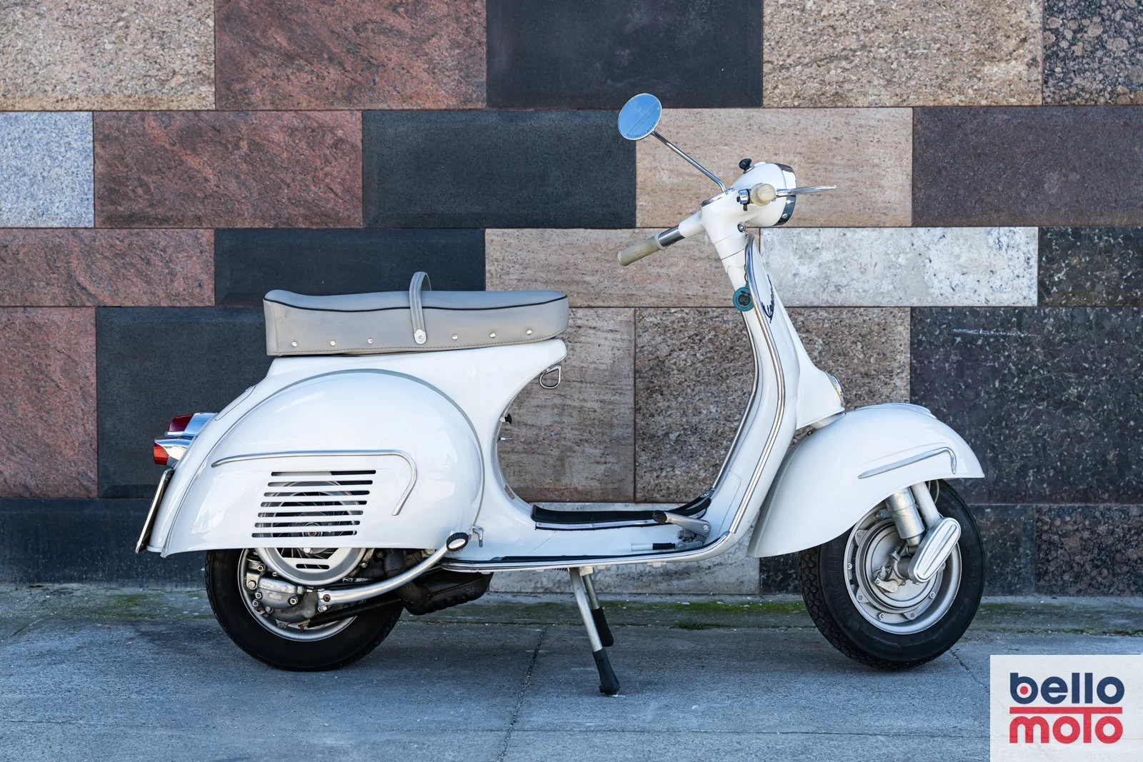 BM482 1962 Vespa GS 160 Series 1_1600px-72.jpg