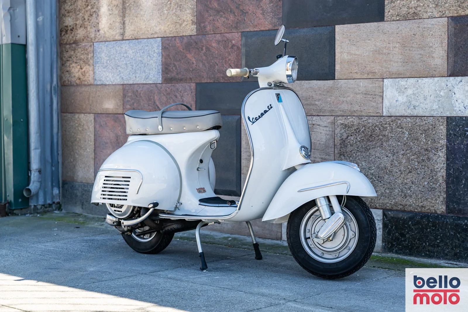 BM482 1962 Vespa GS 160 Series 1_1600px-89.jpg