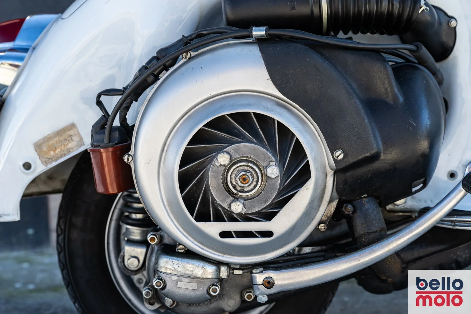 BM482 1962 Vespa GS 160 Series 1_1600px-107.jpg
