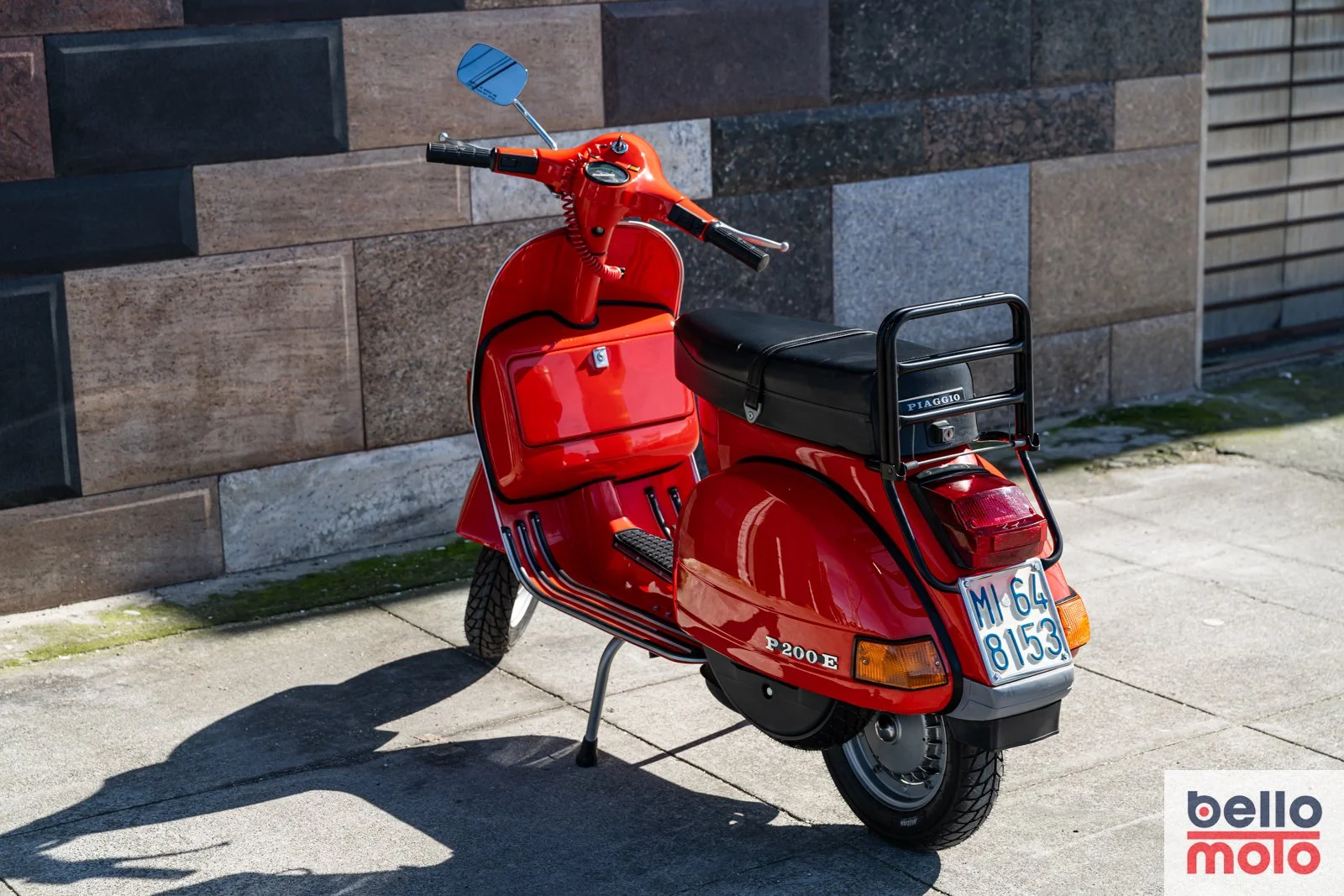 BM486 1982 Vespa P200E Rossa_1600px-53.jpg