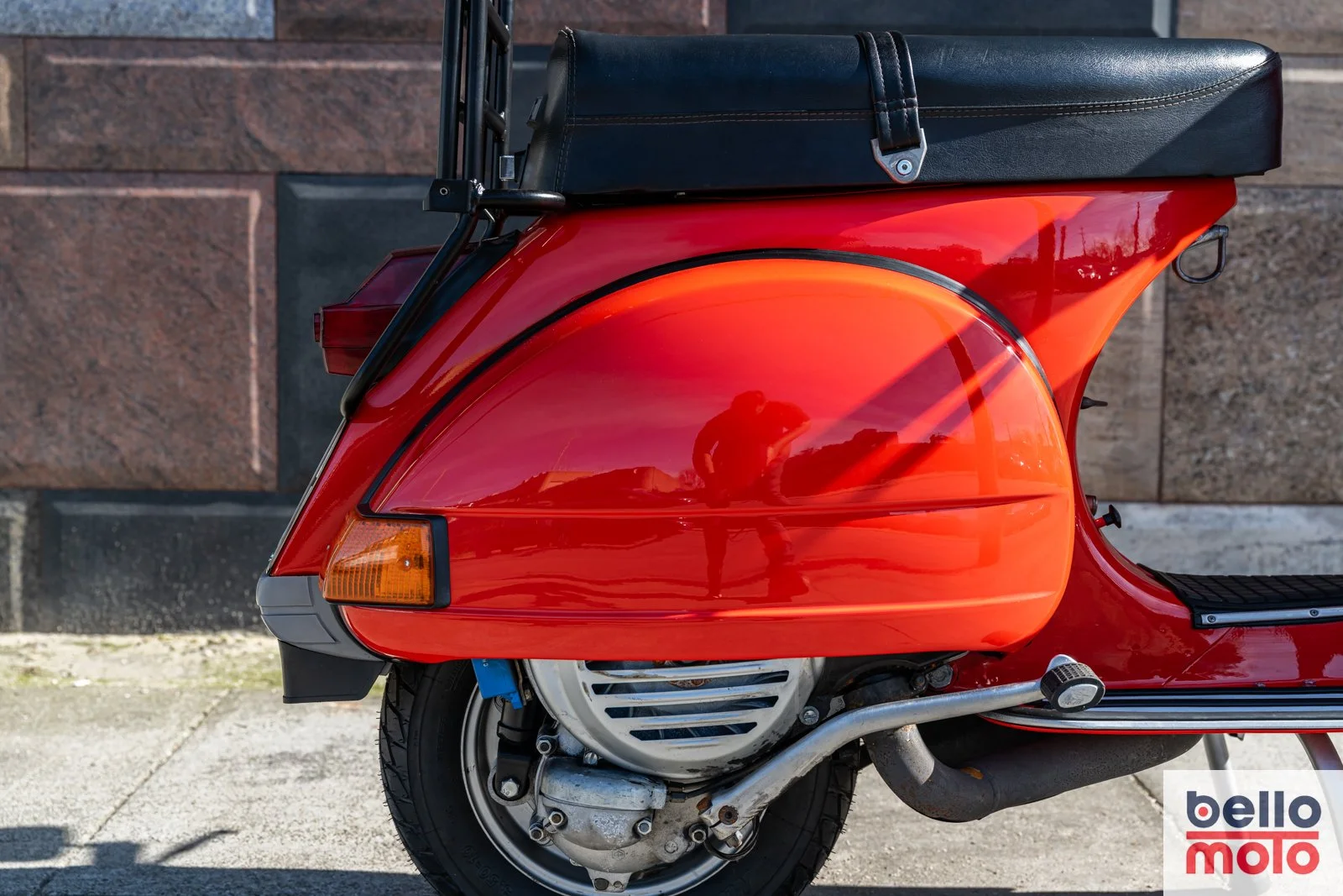 BM486 1982 Vespa P200E Rossa_1600px-61.jpg