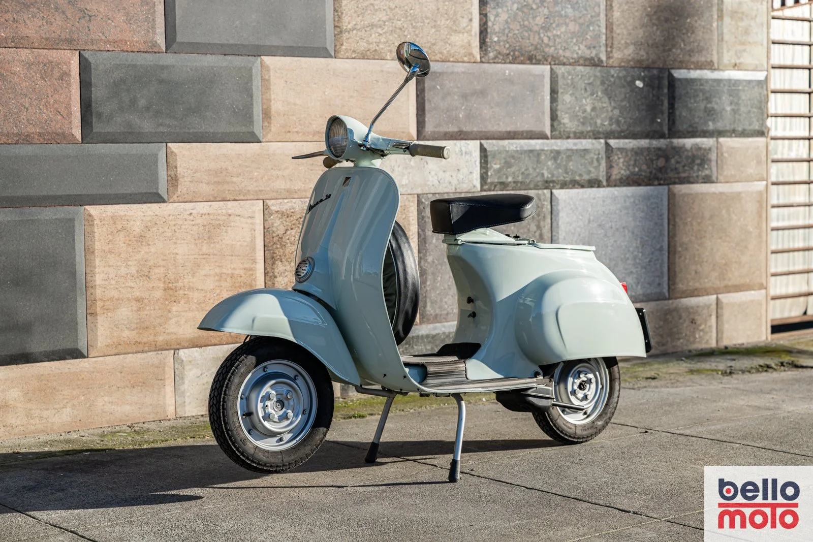 BM492-ITA167 1967 Vespa %22N%22 50-75 cc._1600px-19.jpg