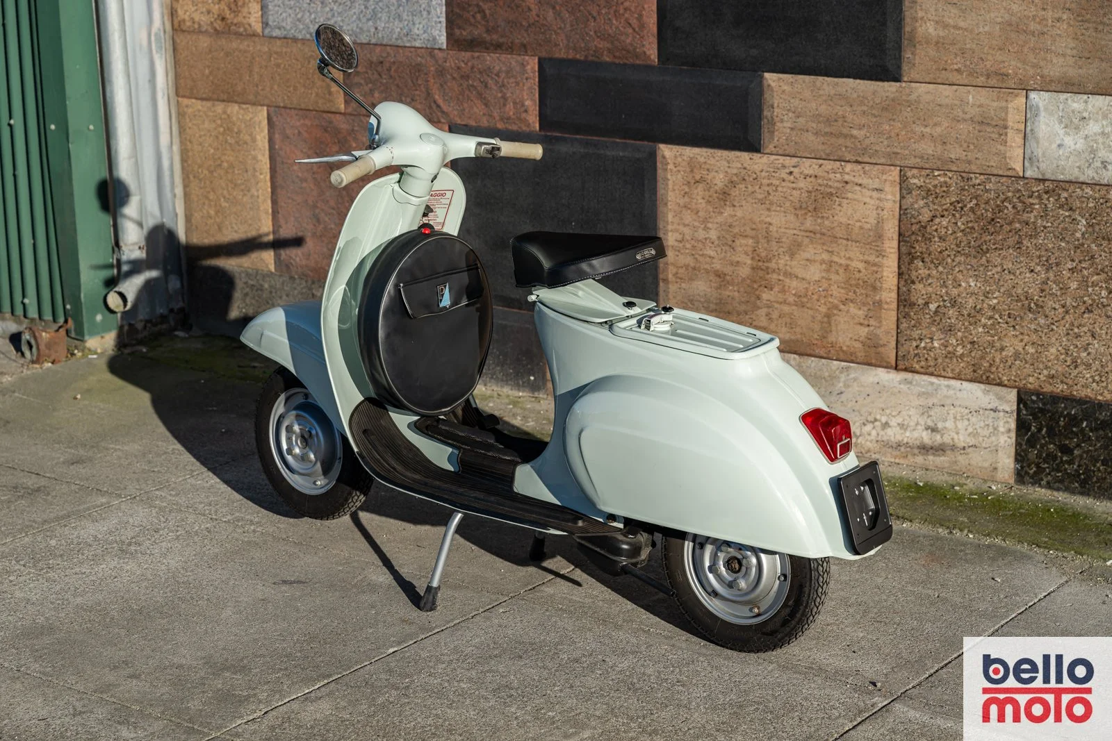 BM492-ITA167 1967 Vespa %22N%22 50-75 cc._1600px-22.jpg