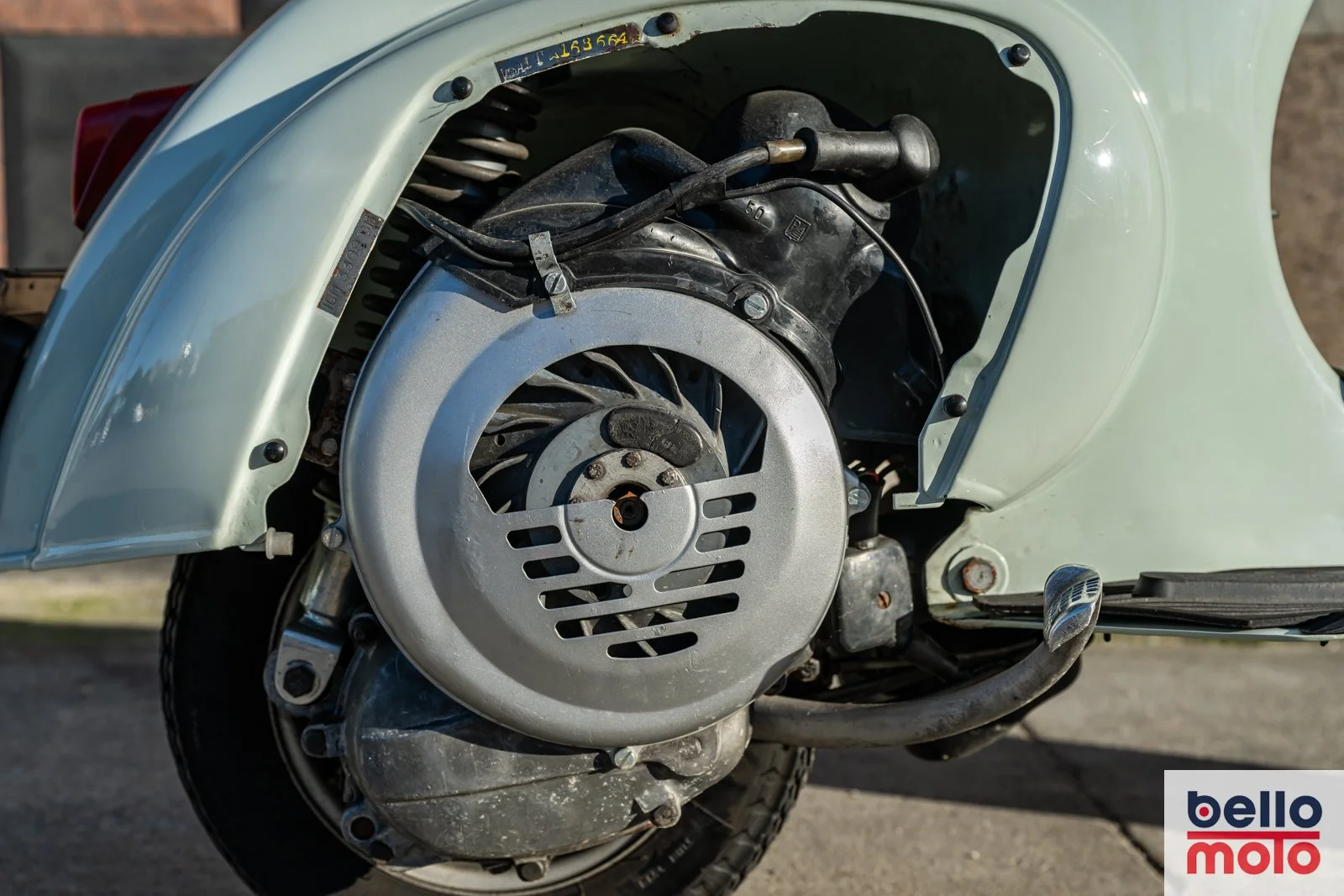 BM492-ITA167 1967 Vespa %22N%22 50-75 cc._1600px-56.jpg