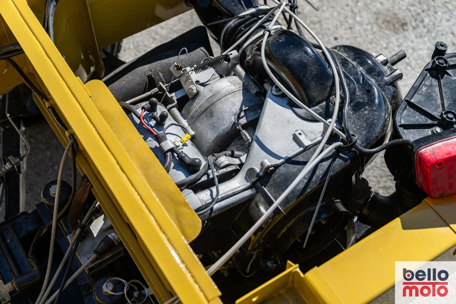 BM443 - 1981 P601 MUSTARD YELLOW Vin - MPM2T58916_1600px-15.jpg
