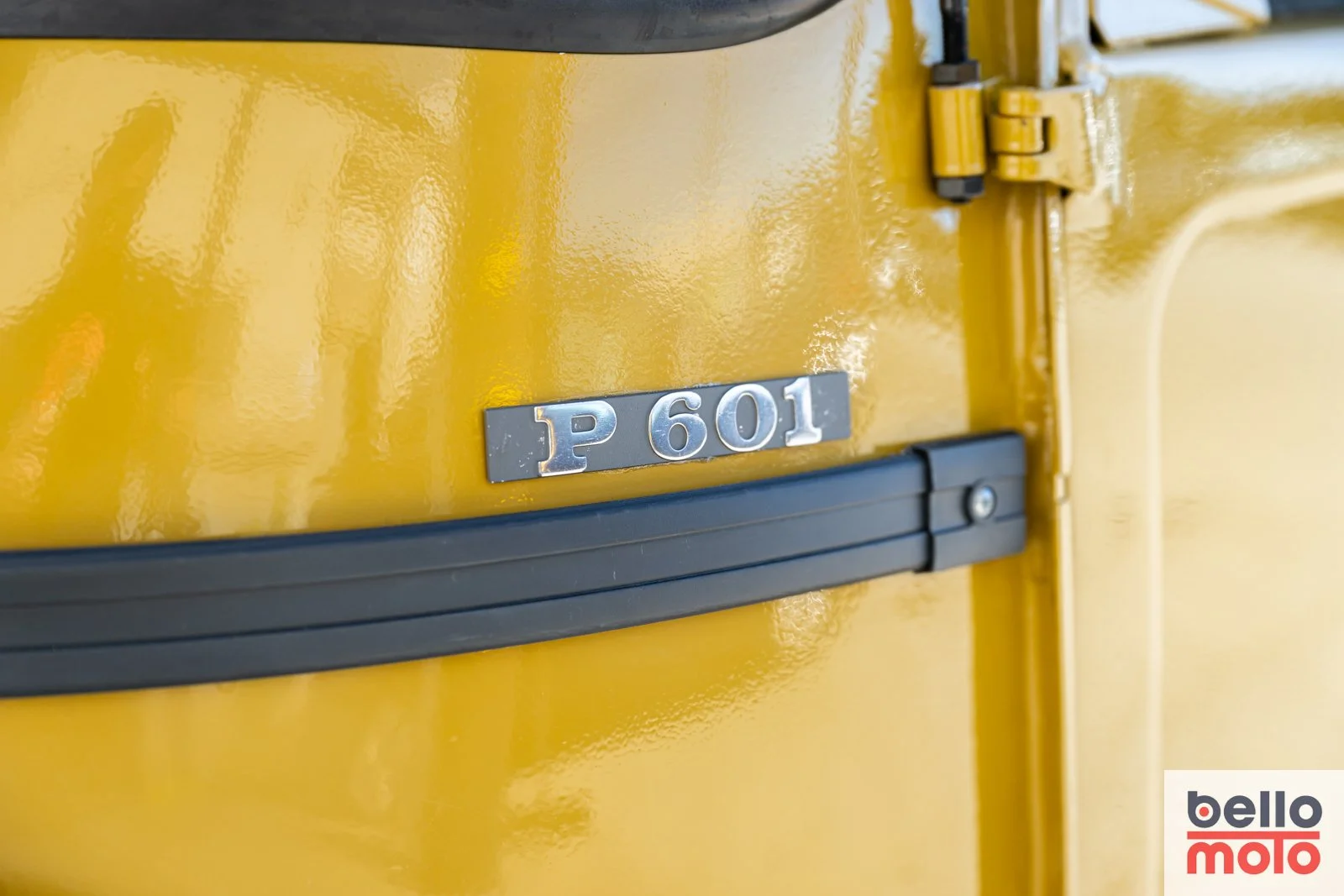 BM443 - 1981 P601 MUSTARD YELLOW Vin - MPM2T58916_1600px-29.jpg