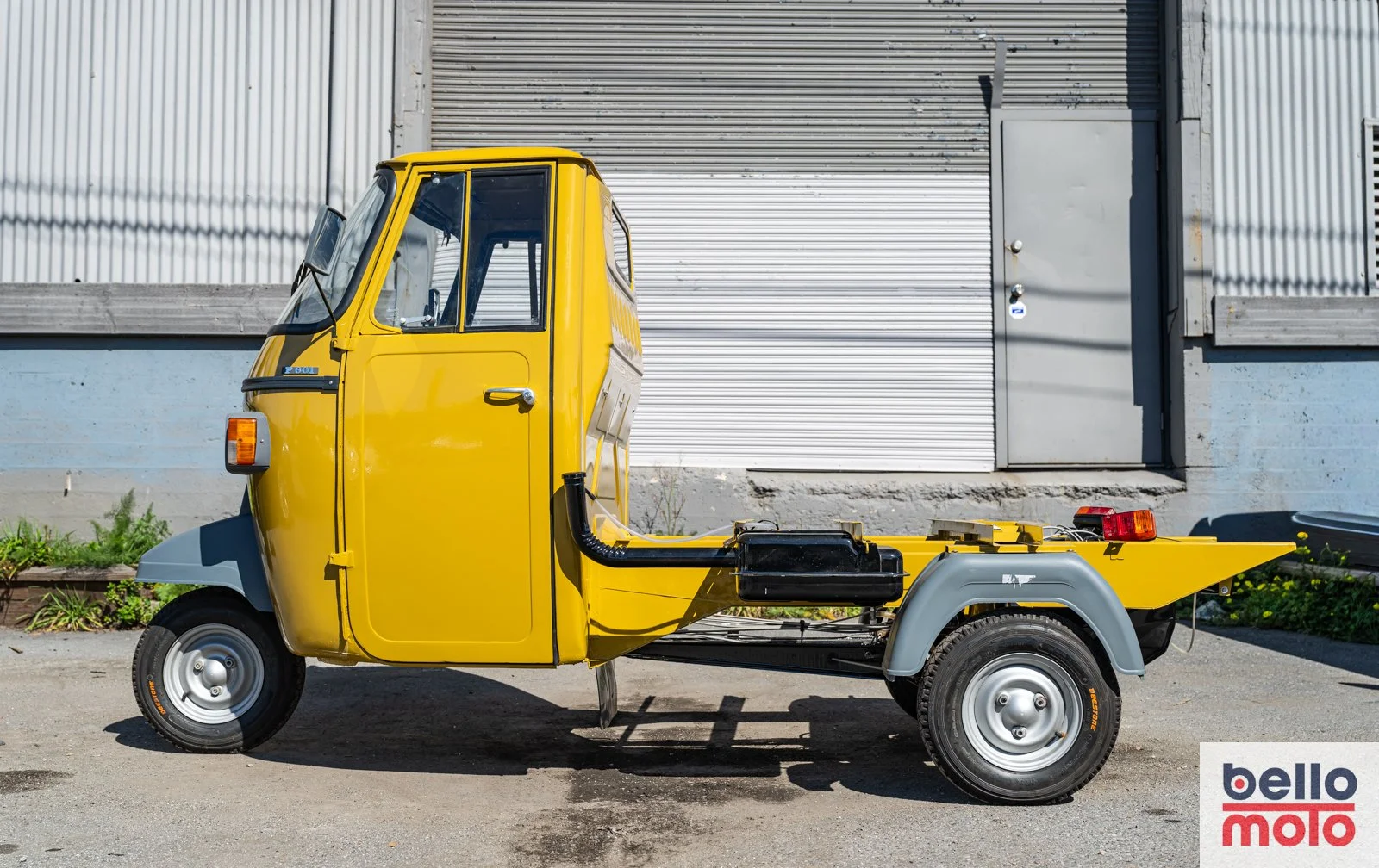 BM443 - 1981 P601 MUSTARD YELLOW Vin - MPM2T58916_1600px-62.jpg