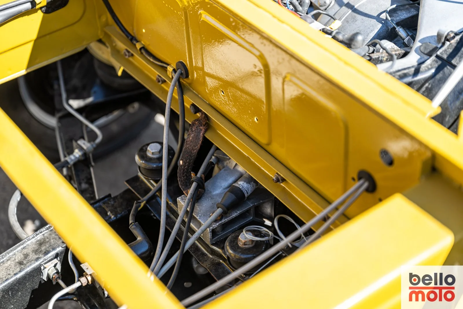 BM443 - 1981 P601 MUSTARD YELLOW Vin - MPM2T58916_1600px-66.jpg