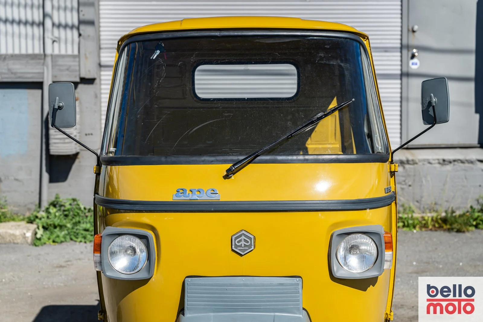 BM443 - 1981 P601 MUSTARD YELLOW Vin - MPM2T58916_1600px-71.jpg