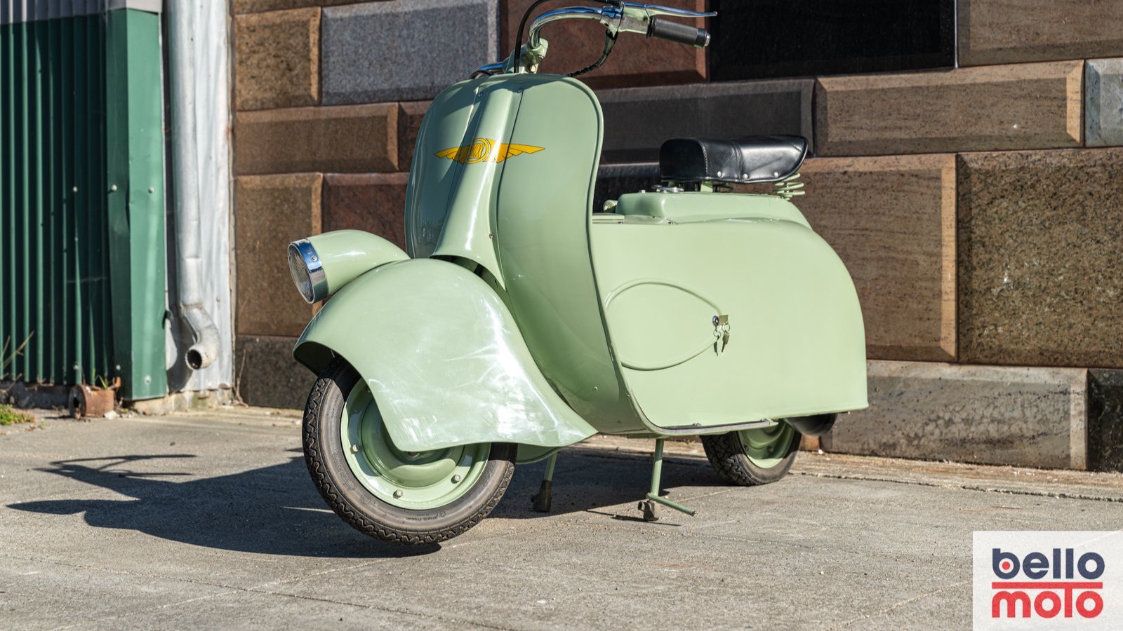 The history of the iconic Vespa 125 scooter