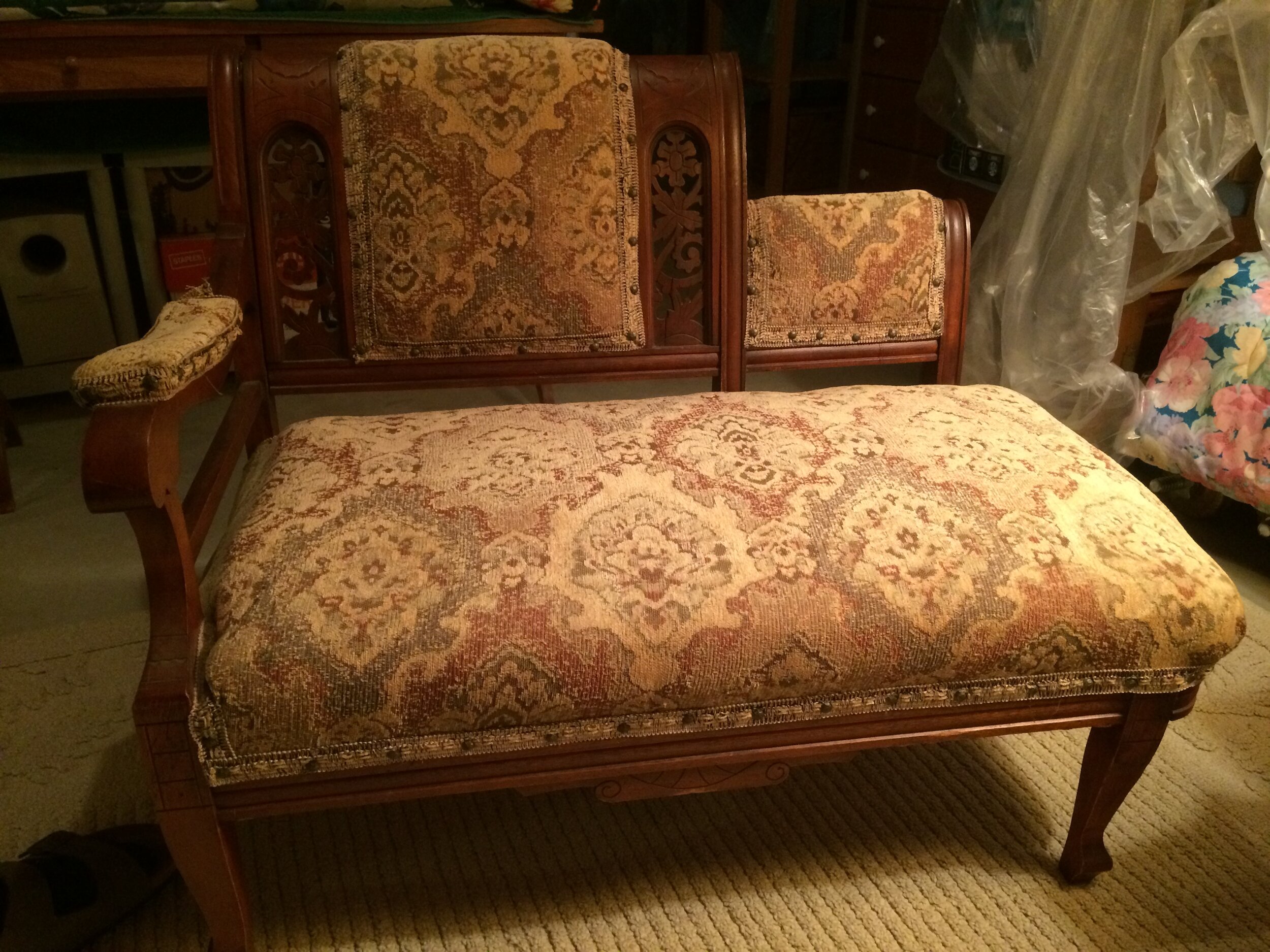 Settee before.JPG