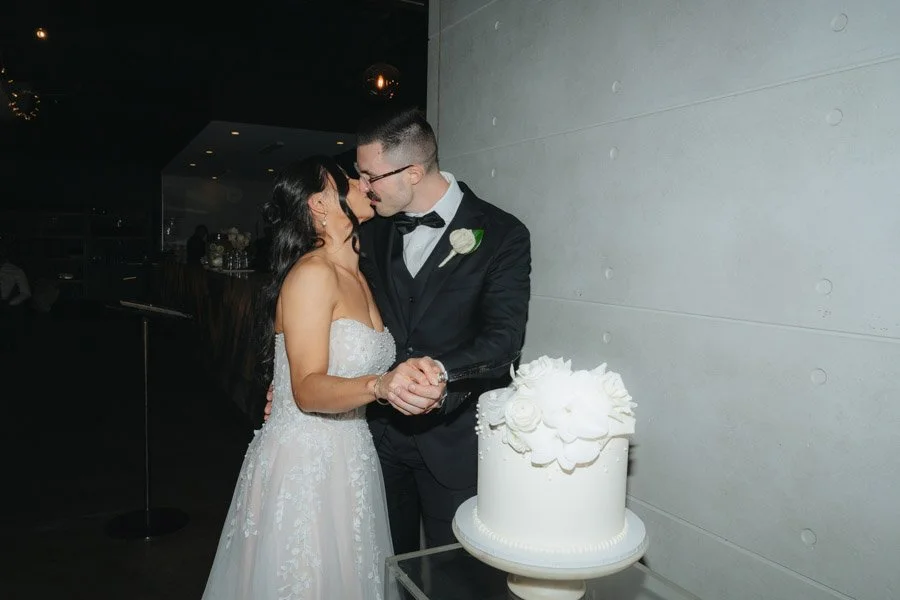 WEDDING_070825_E&J_SNEAKPEEKS-114.jpg