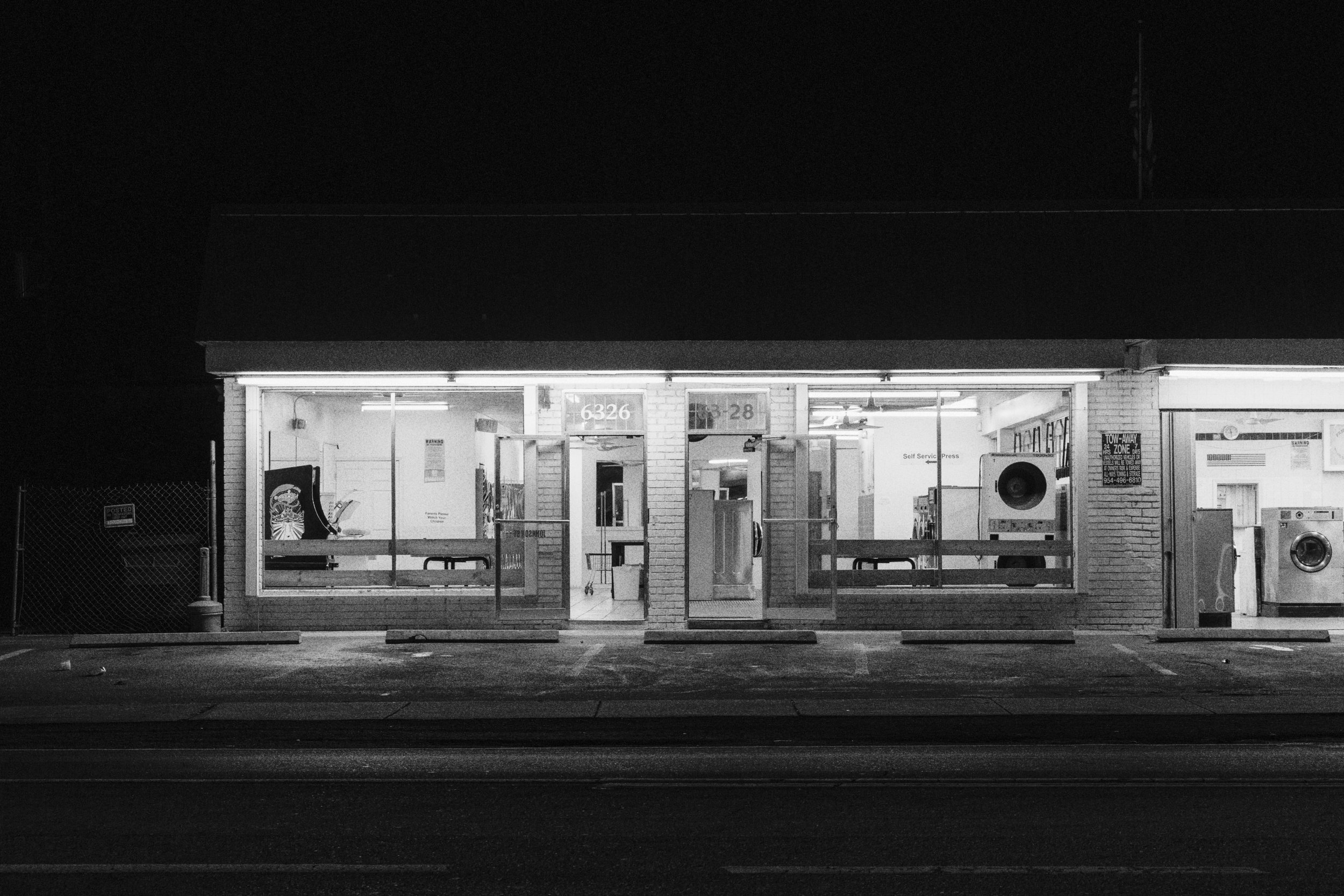 Silver Coin Laundry - Hollywood, Florida