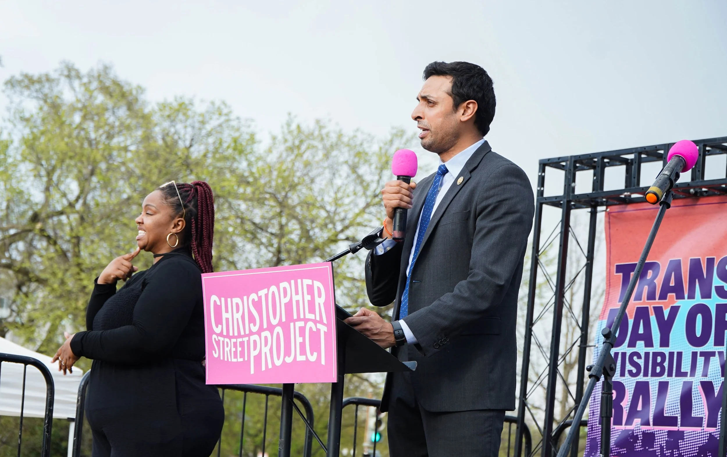 Trans Visibility rally 149- by Mandie Garcia (@morzco on instagram)_.jpg