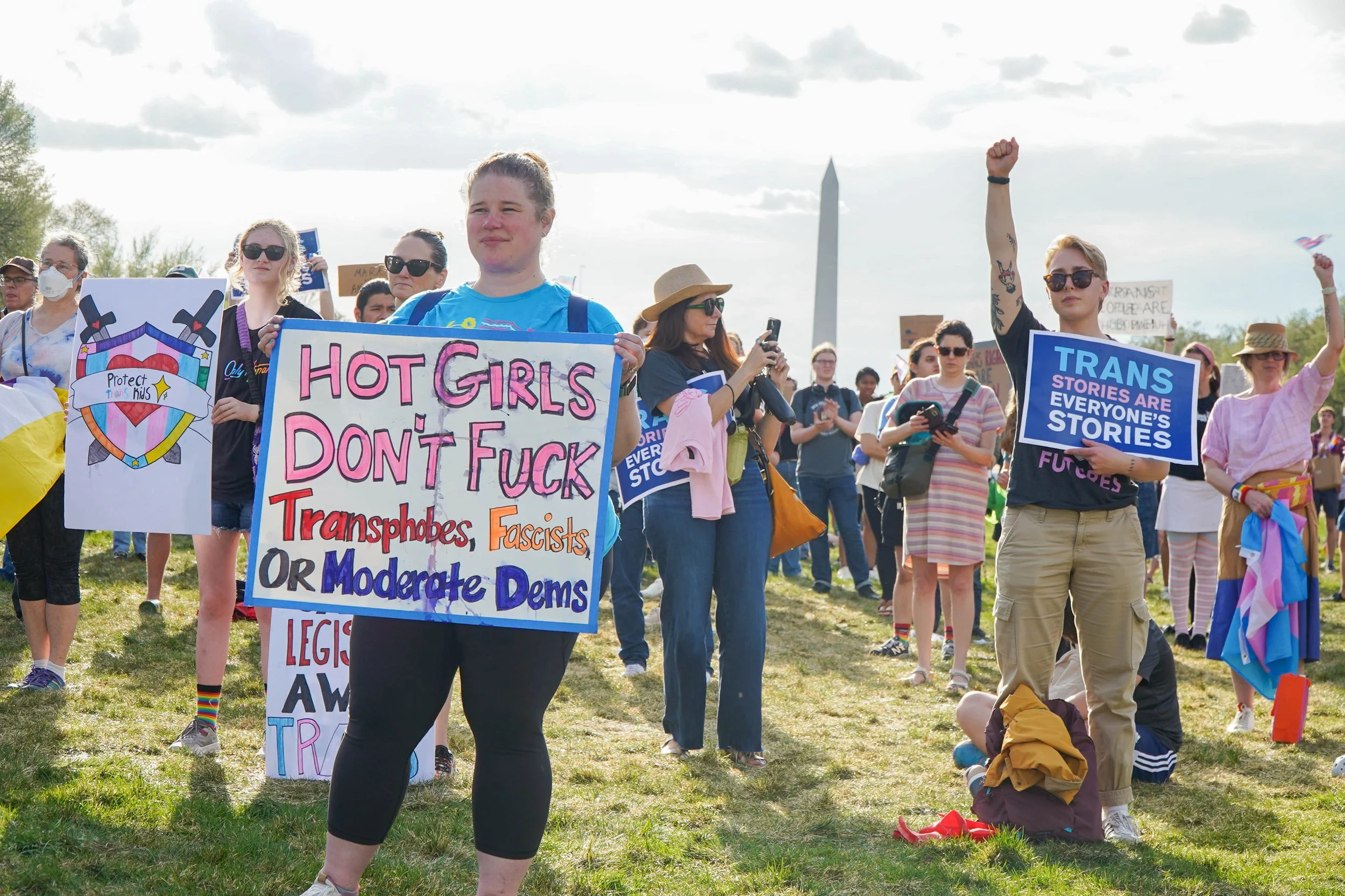 Trans Visibility rally 159- by Mandie Garcia (@morzco on instagram)_.jpg