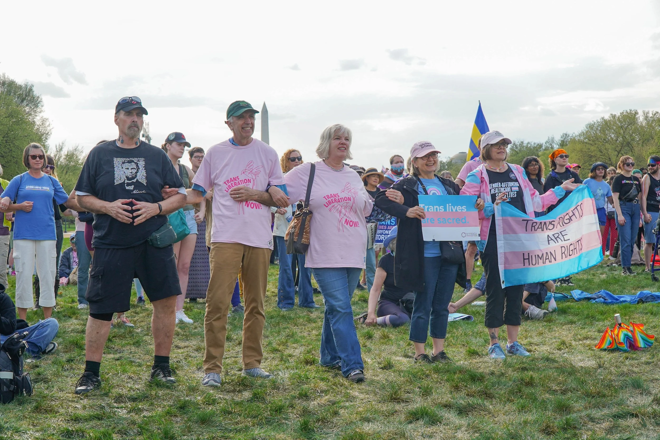 Trans Visibility rally 166- by Mandie Garcia (@morzco on instagram)_.jpg