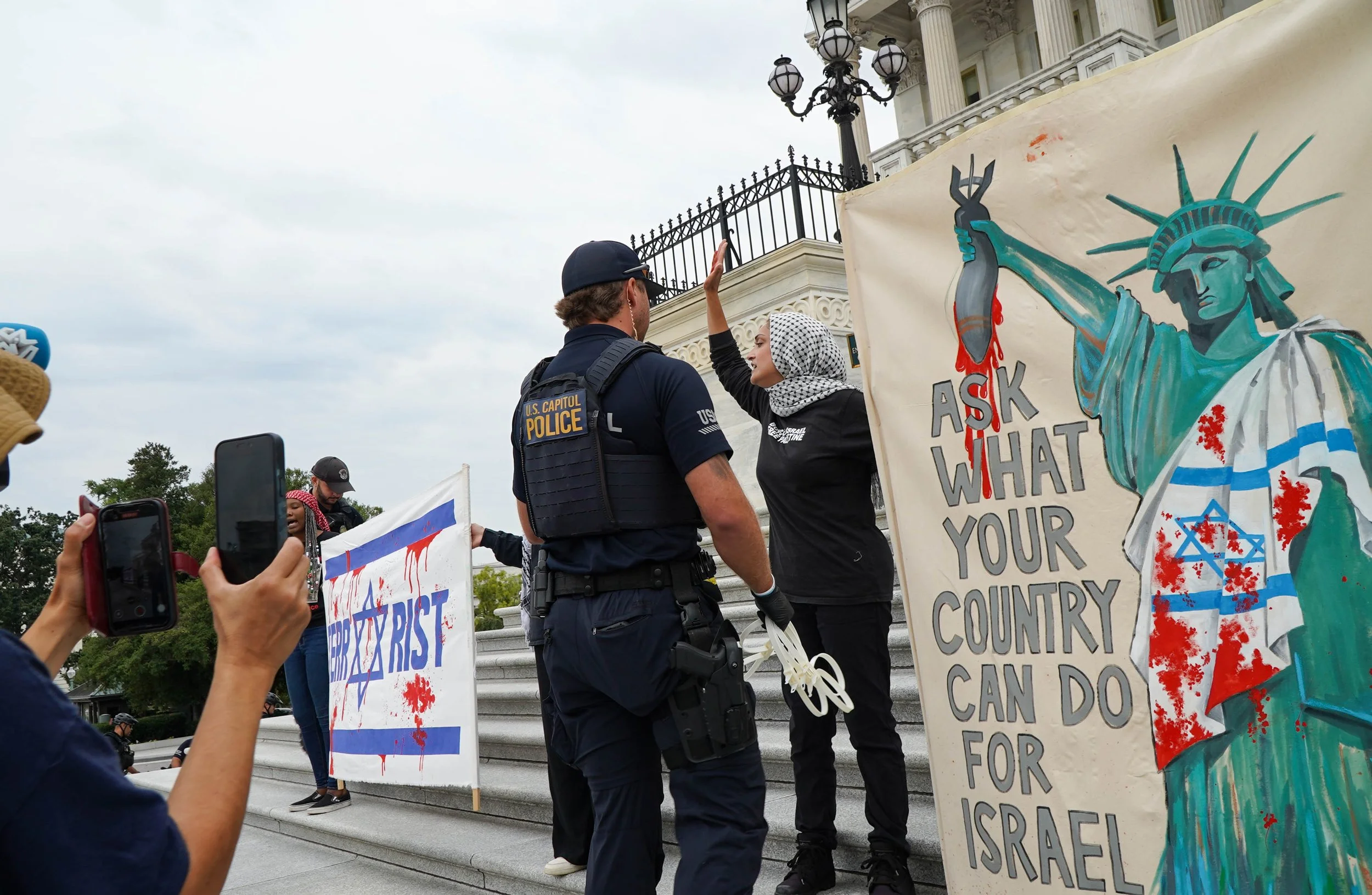 Capitol steps protest 36.jpg