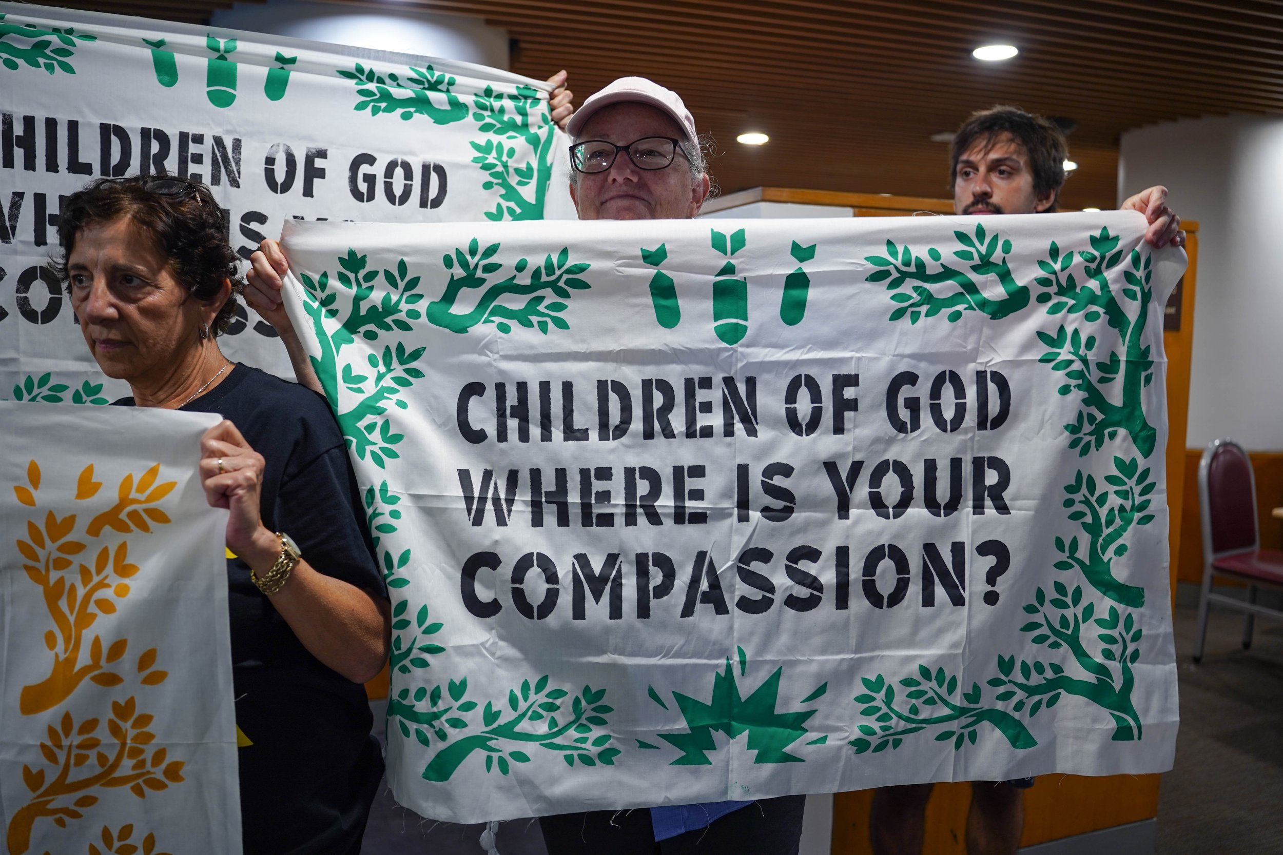 Dirksen cafeteria protest 7-01-2025 - 10.jpg