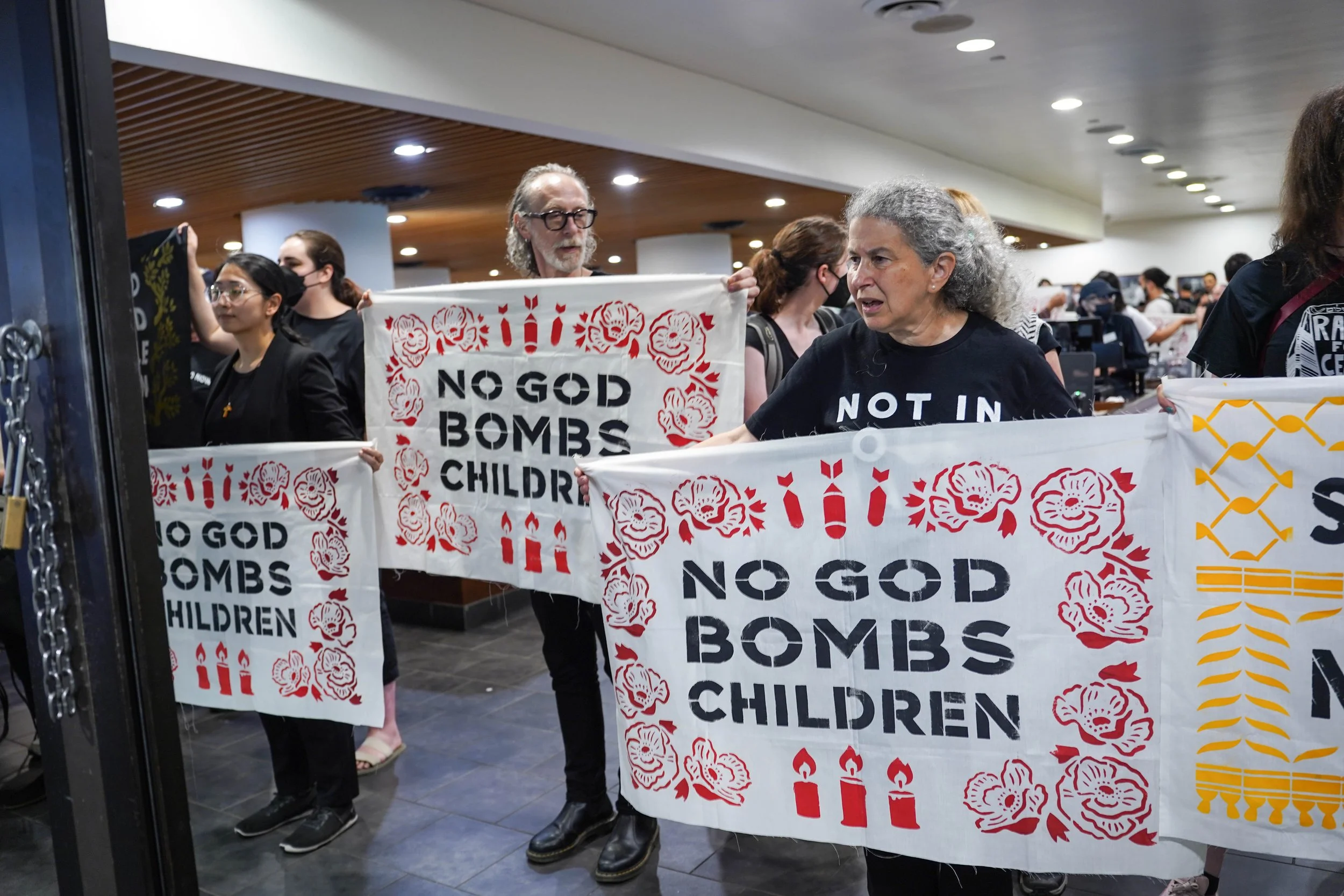 Dirksen cafeteria protest 7-01-2025 - 12.jpg