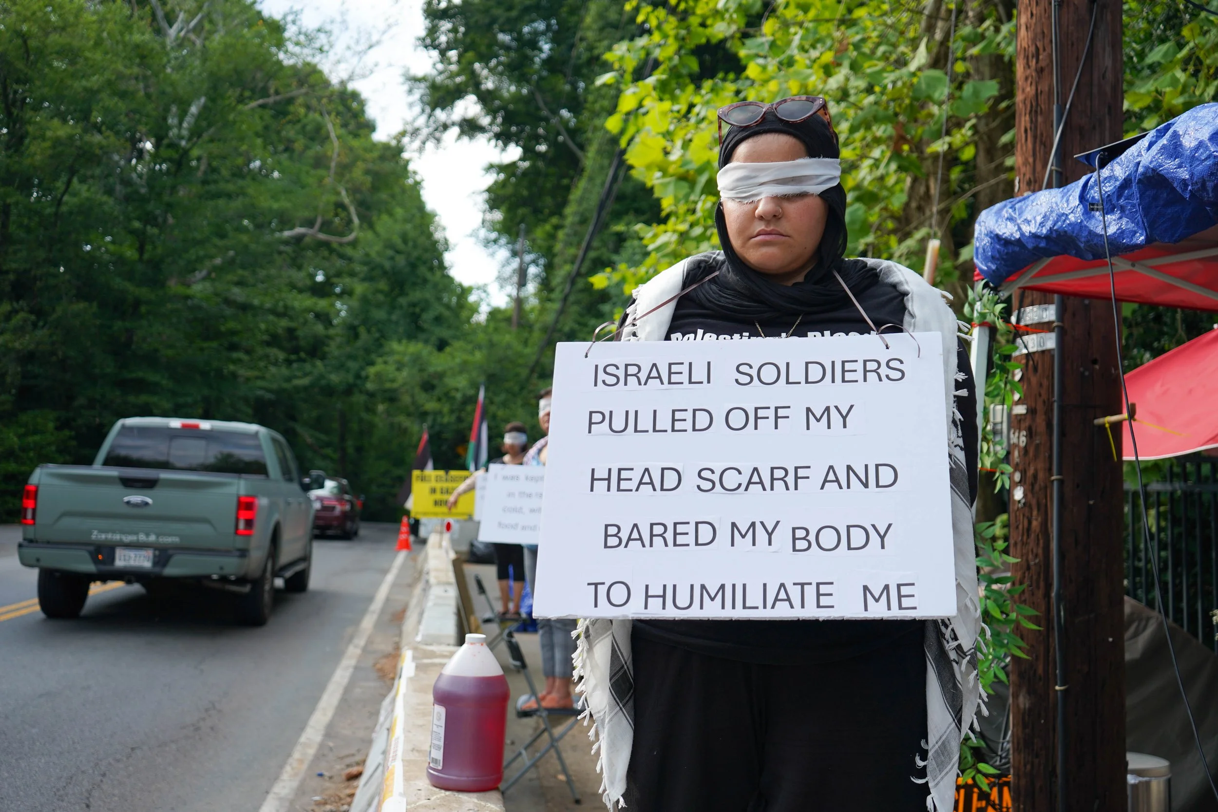 KB Street Performance - Jinan 2.jpg