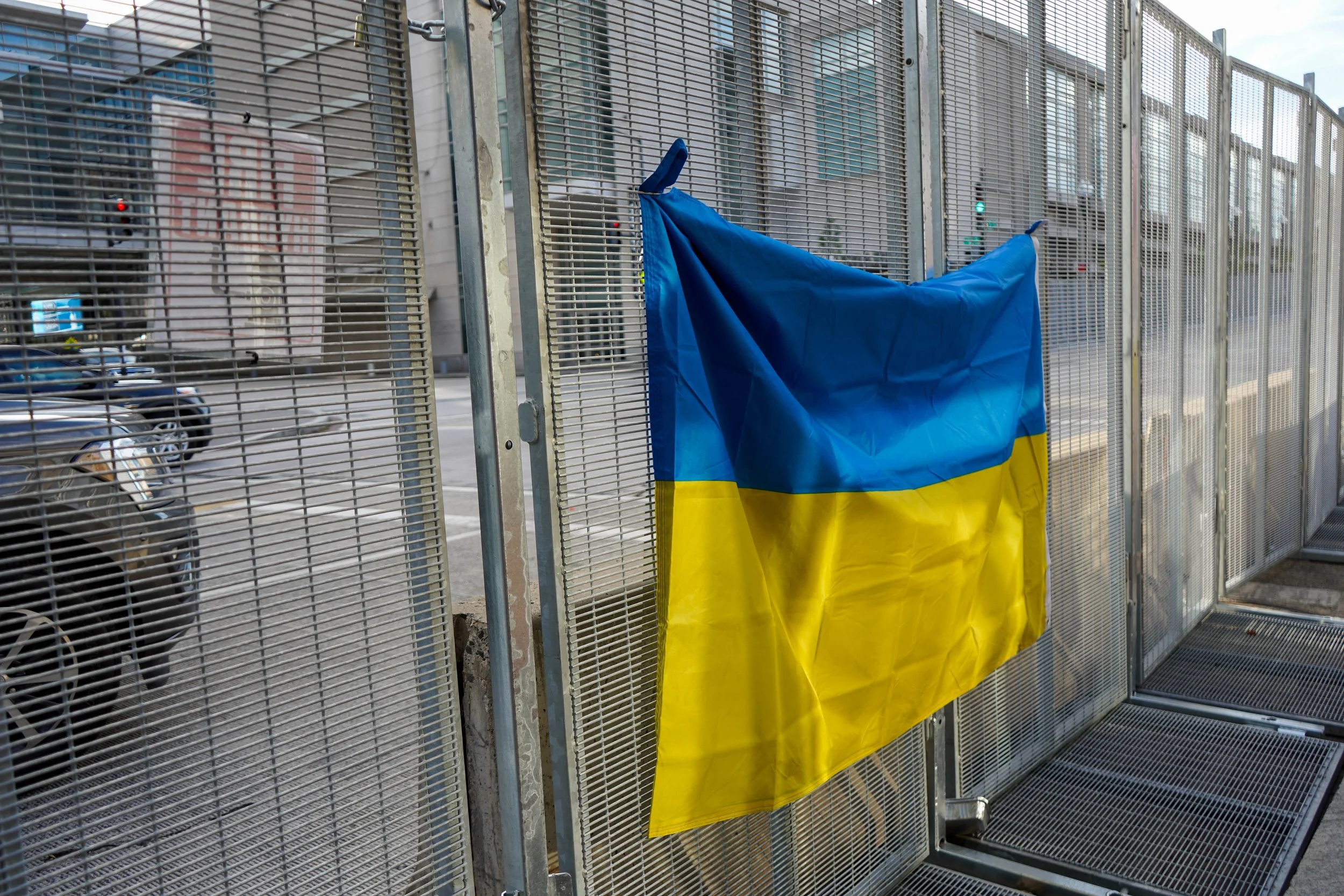 Ukrainian flag gate.jpg