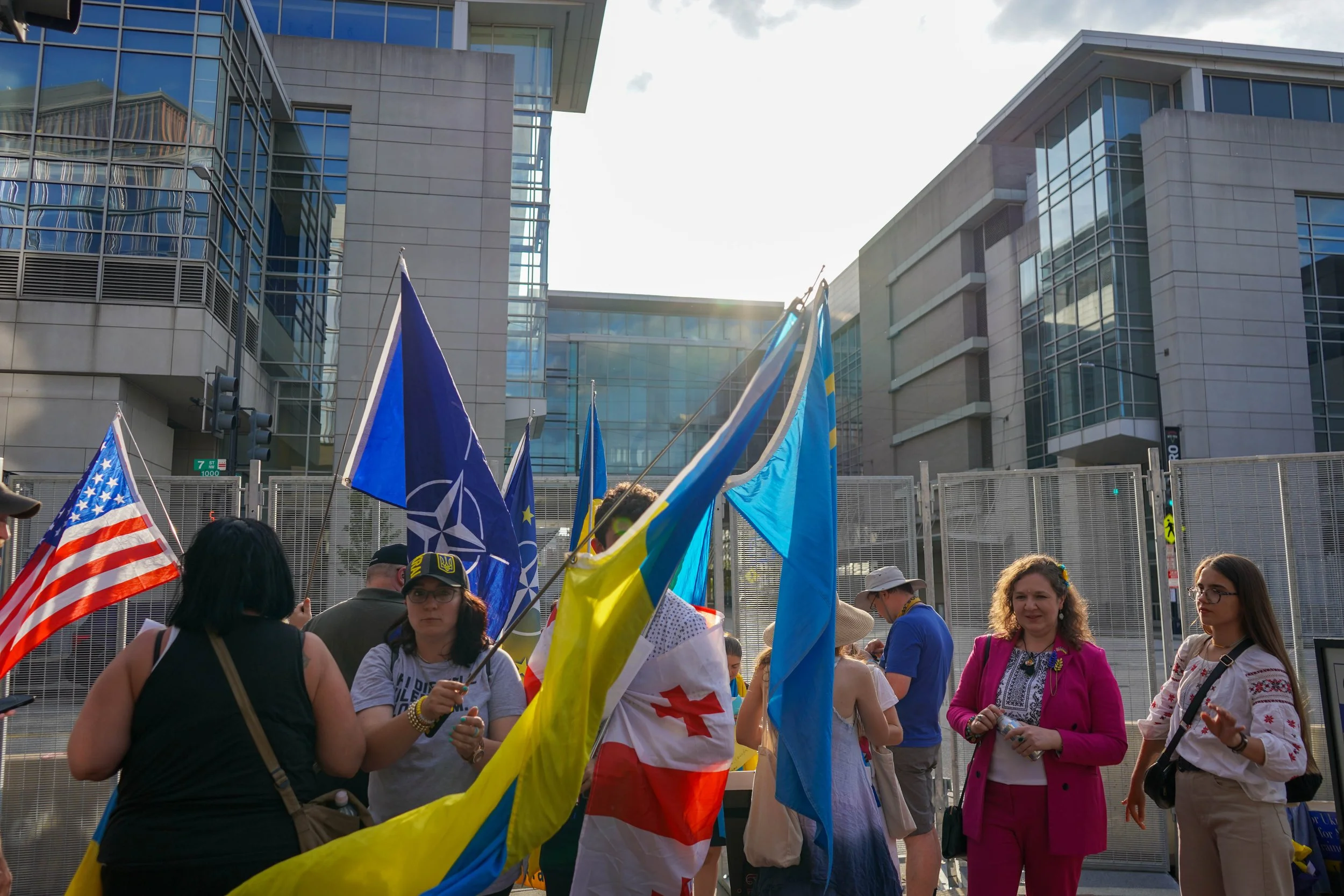 Ukrainians protesting 3.jpg