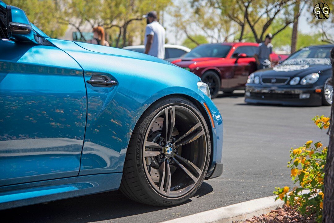 Get out of bed and get into your Bimmers'! Cruise over and join us tomorrow morning for Gears &amp; Grinds from 8 - 11 am @baguettecafe_lv 
#sincitybmwclub #bmwcca #gearsandgrindsvegas #baguettecafelv #daserbeco