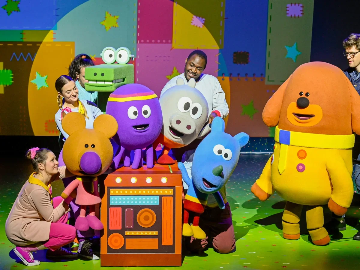 HEY DUGGEE LIVE.webp