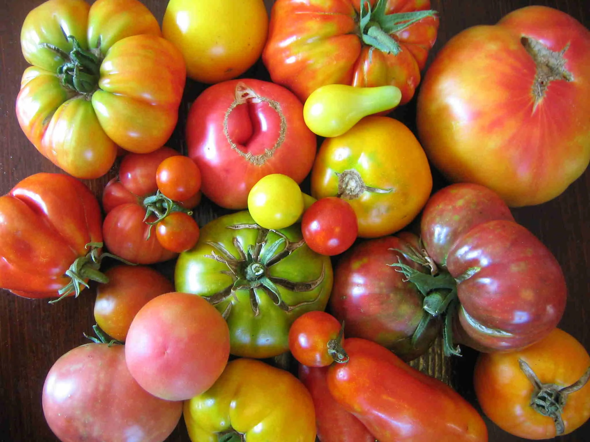 heirloomtomatoes.jpg