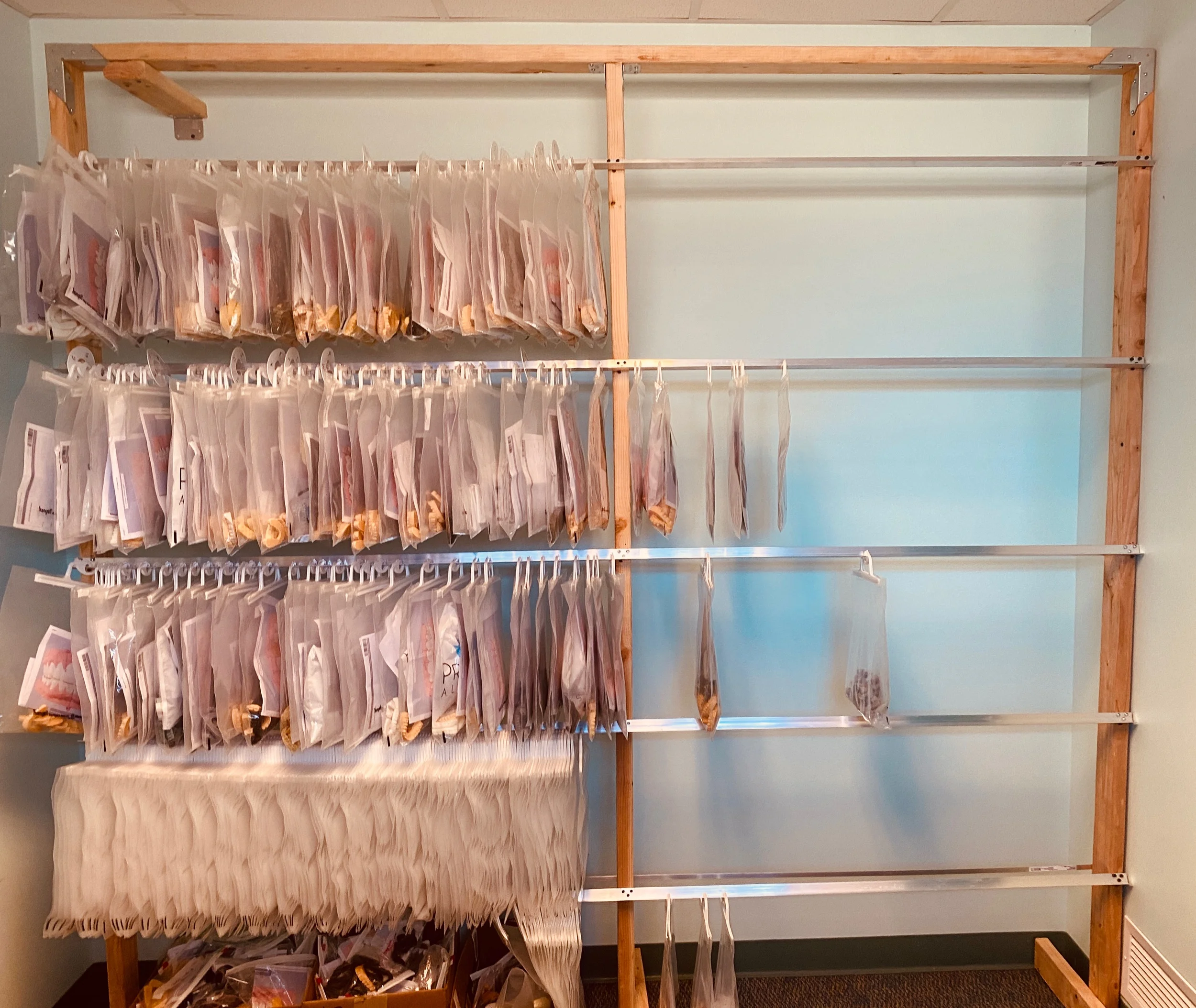 Managing Aligner Workflow with a Custom Rack and Bags