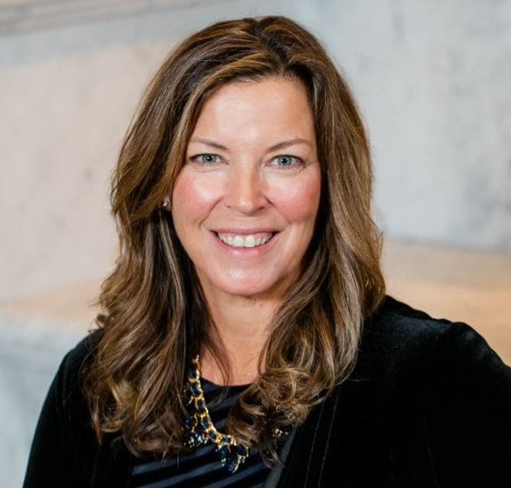 2018_Headshot_Alleva_rev.jpg
