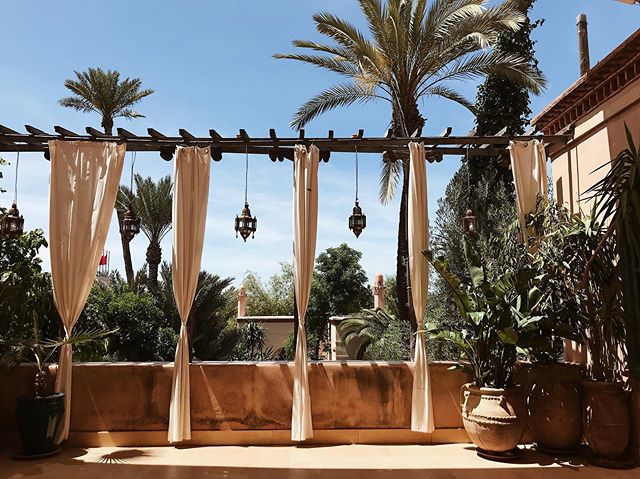 Returned from a lovely retreat in Marrakech with @zenluxurytravels ☀️🌴
&bull;
&bull;
&bull;
&bull;
&bull;
#stasia#stasiacouture#styleoftheday#stylegram#style#trends#trends2019#prom#wedding#silk#lace#handmade#custommade#fashion#bespokefashion#copenha