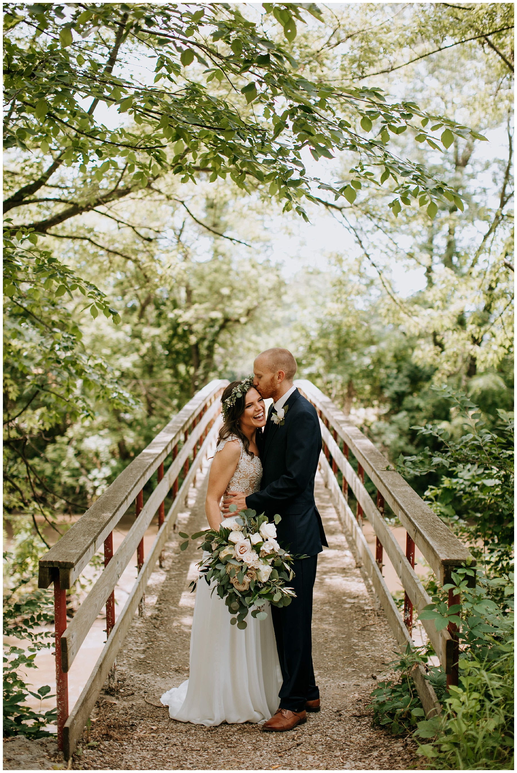 MeganLuteDesMoinesIowaWedding30.jpg
