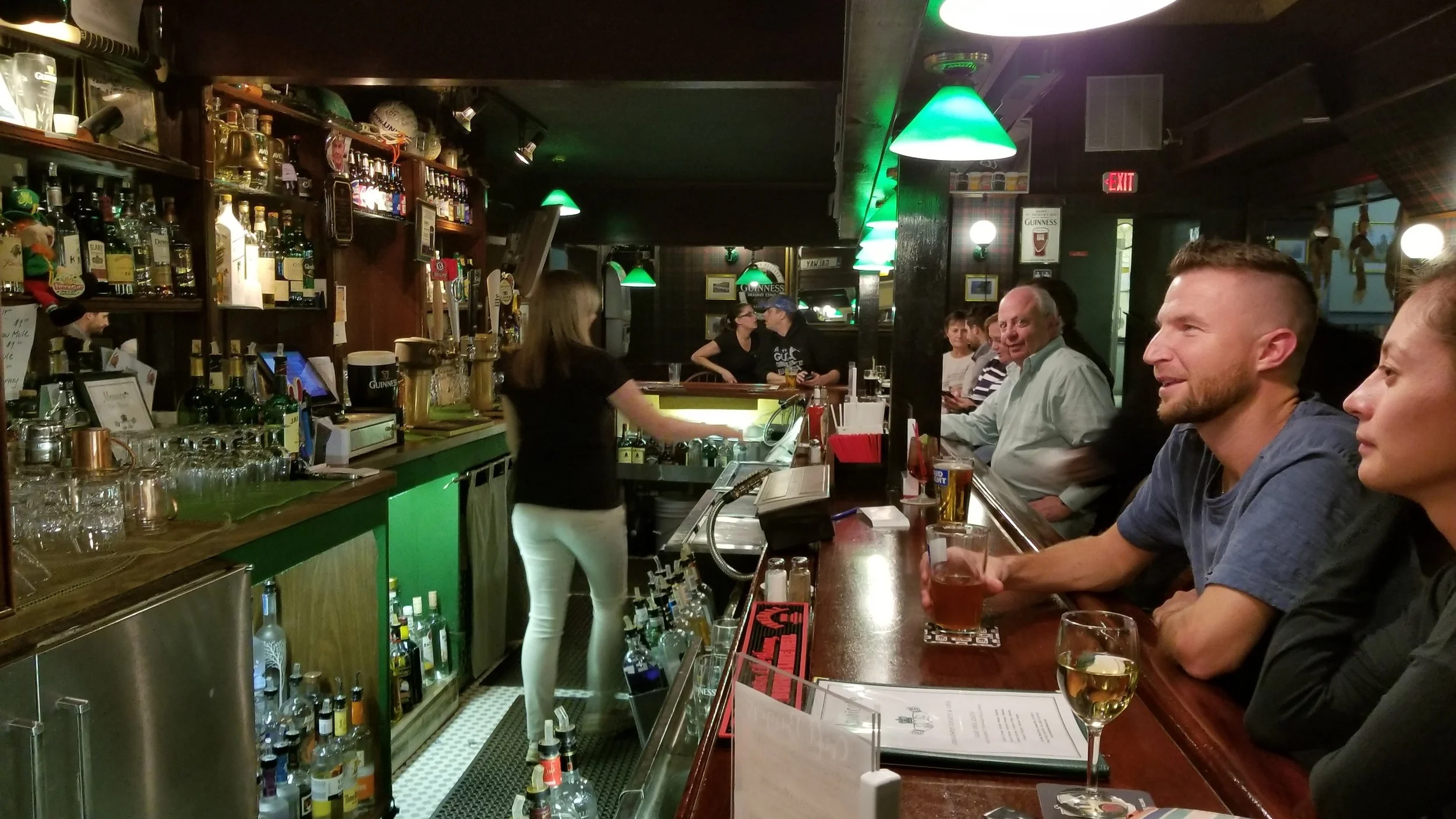 Mannion's Pub & Restaurant