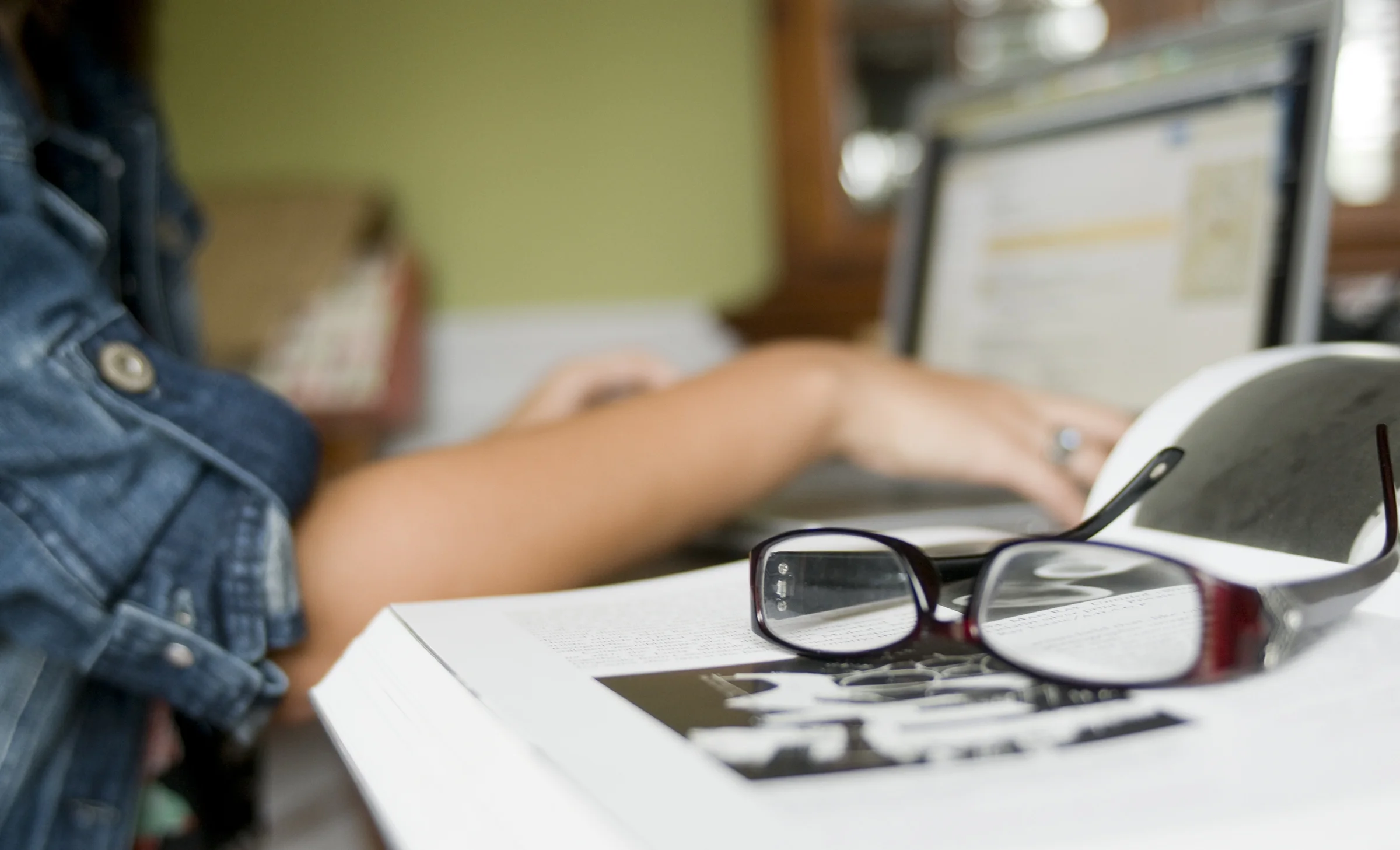 15981-a-student-on-a-laptop-or.jpg