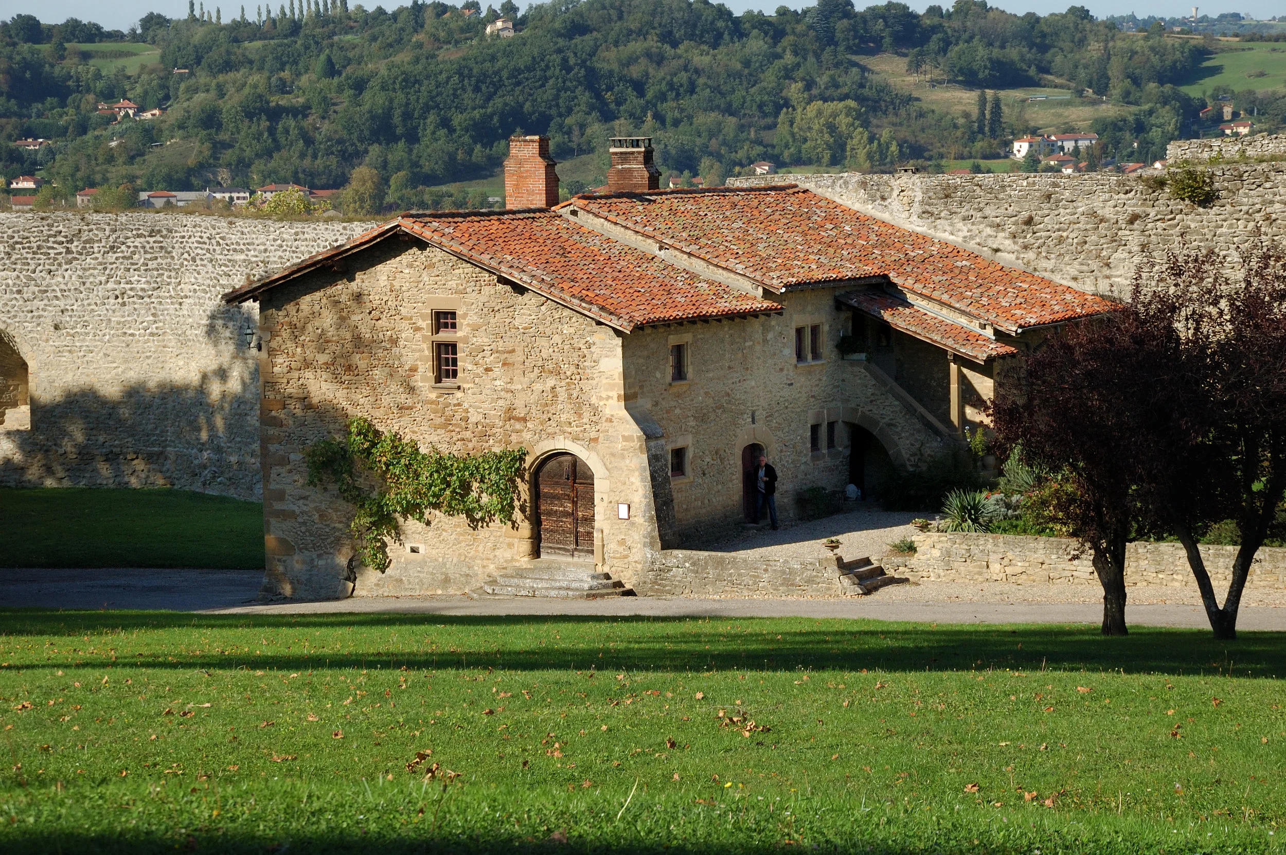 Château_de_Septème,_la_maison_du_gardien.jpg