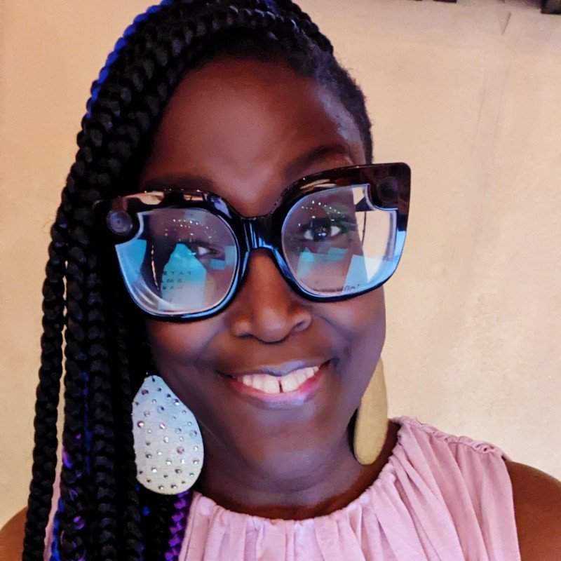 L.Michelle Salvant (LMichelleMedia) on Transforming Mental Health Through Camera Glasses