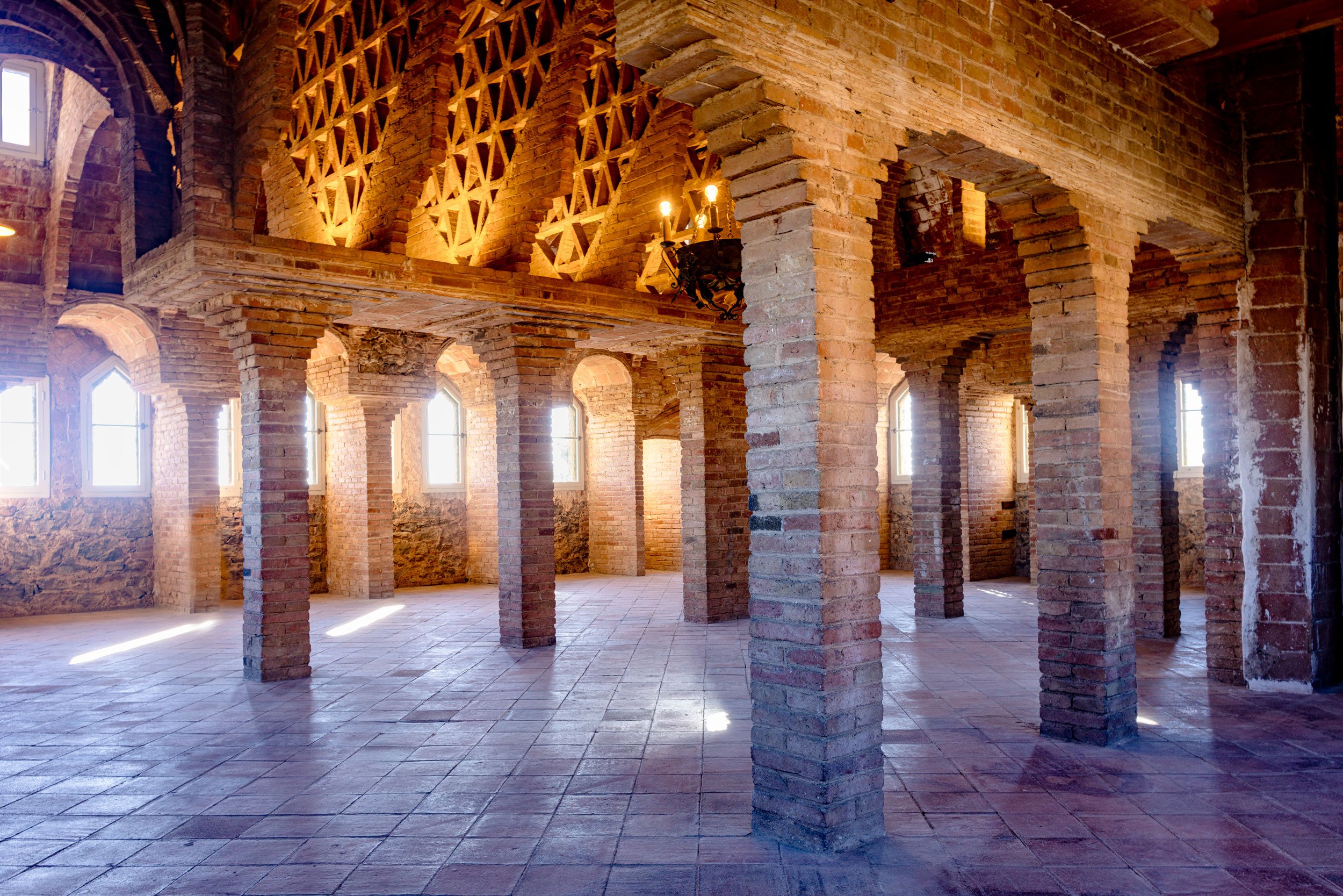  Attic- Torre Bellesguard 