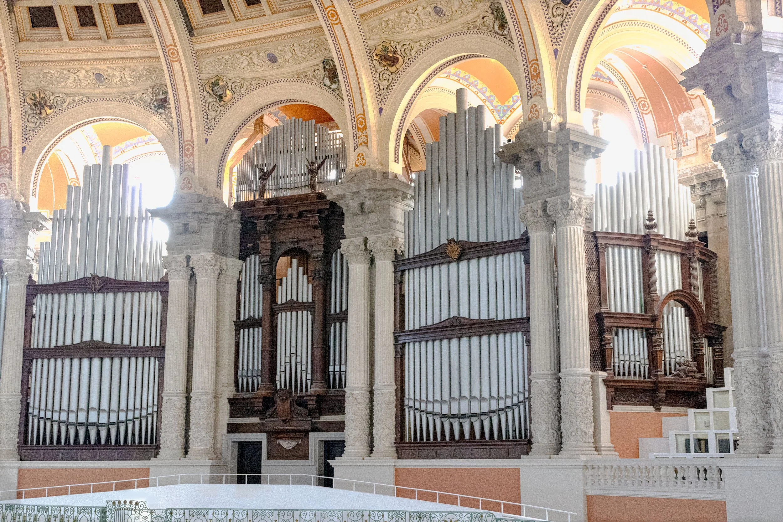  Organ of the Museu Nacional d’Art de Catalunya 